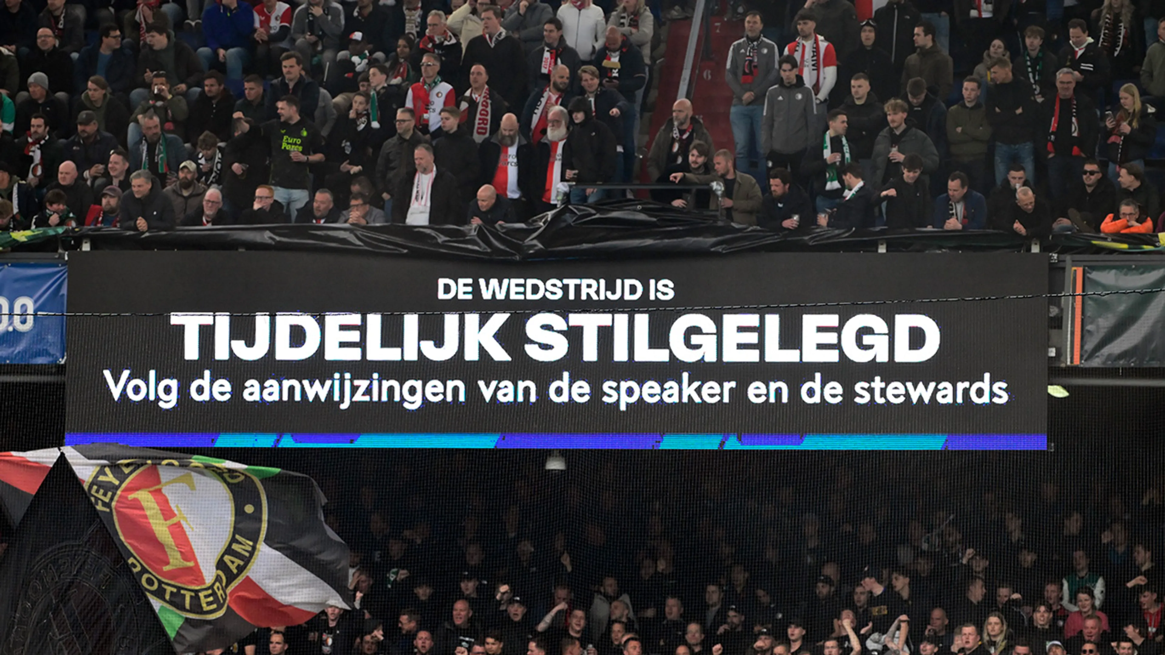 KNVB legt ook dit seizoen duel stil bij voorwerp op veld