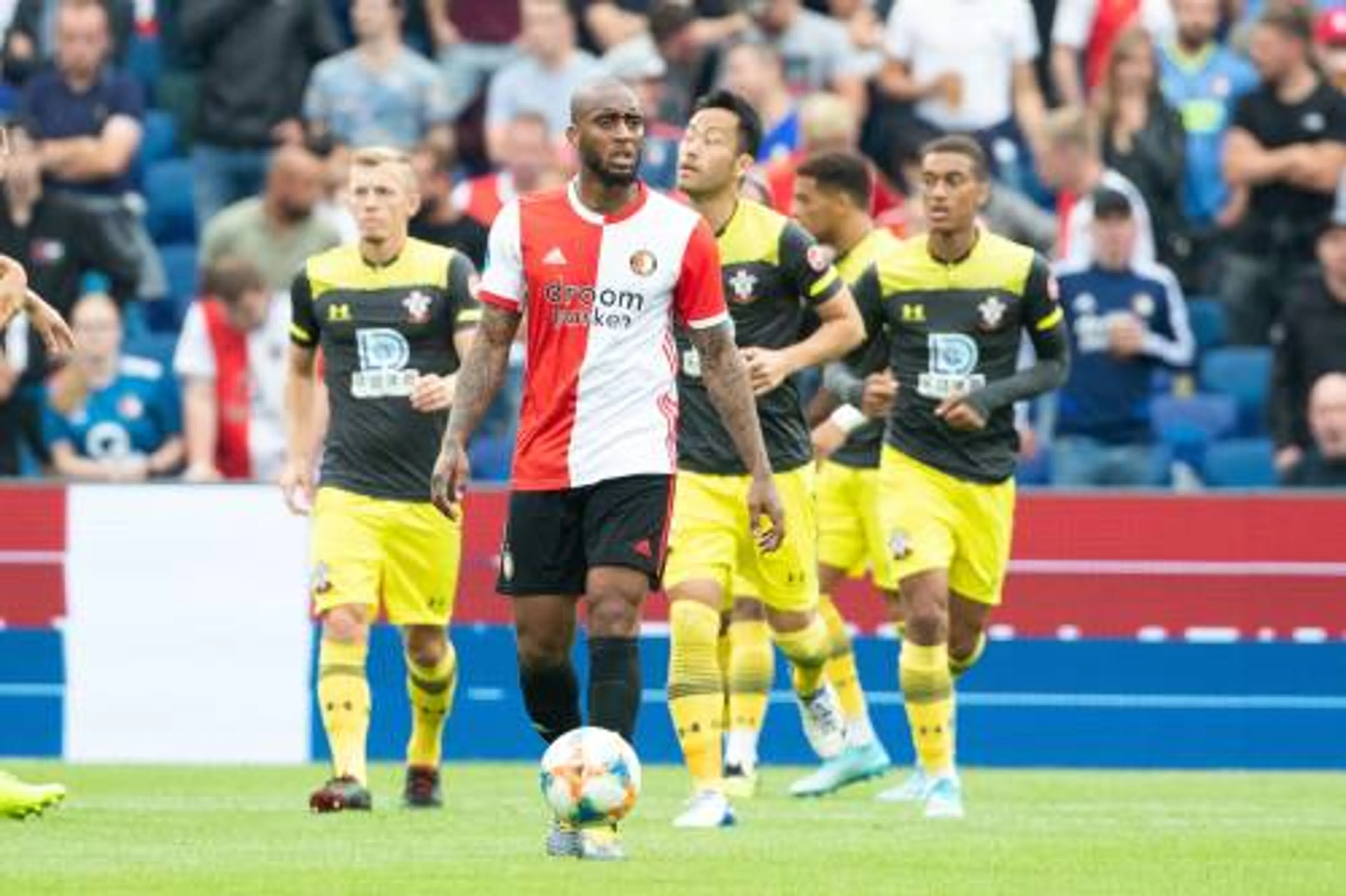 Feyenoord verliest in Kuip laatste oefenduel