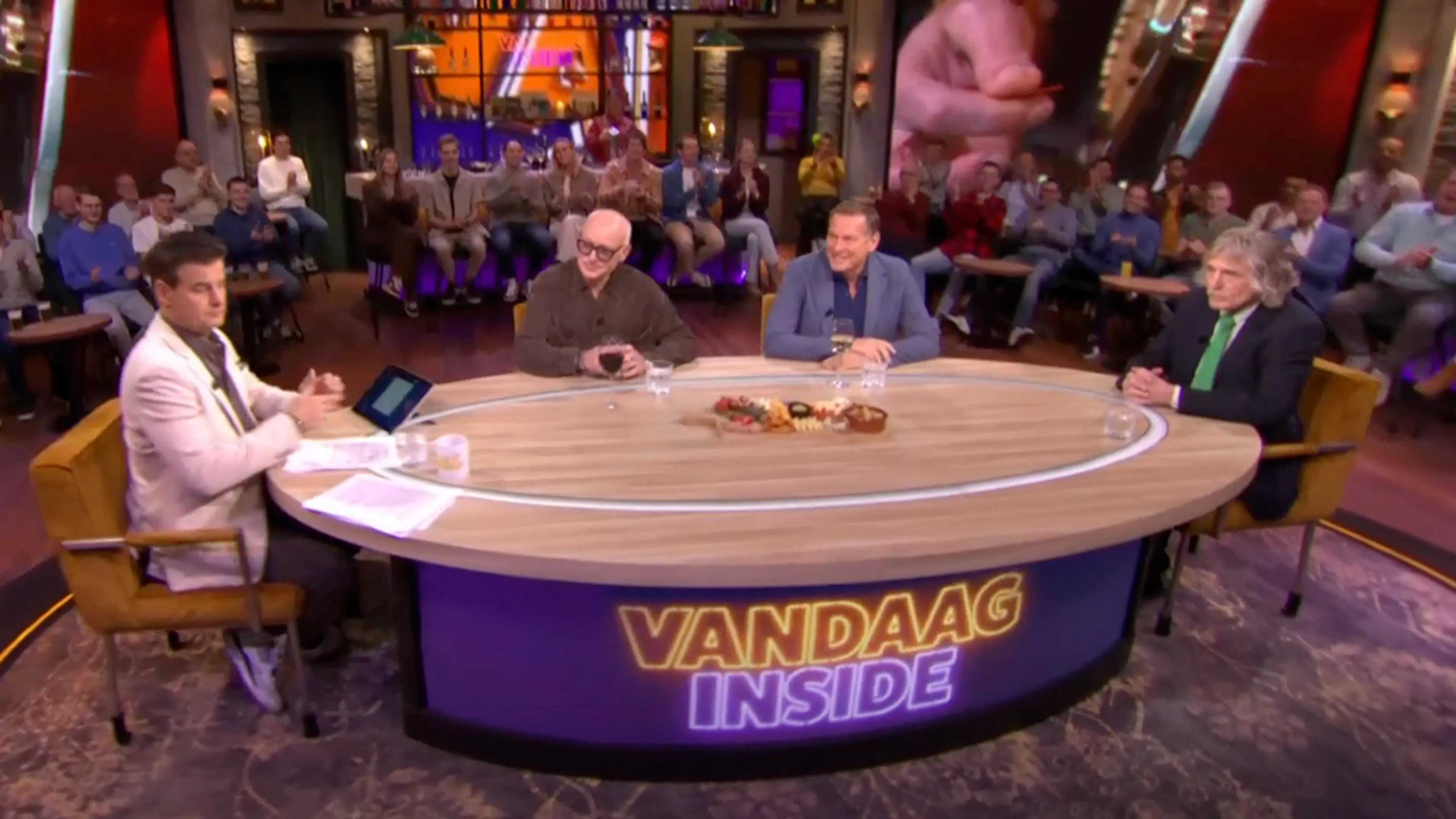 'Je zou Vandaag Inside bijna willen gaan nomineren voor de Nipkowschijf'