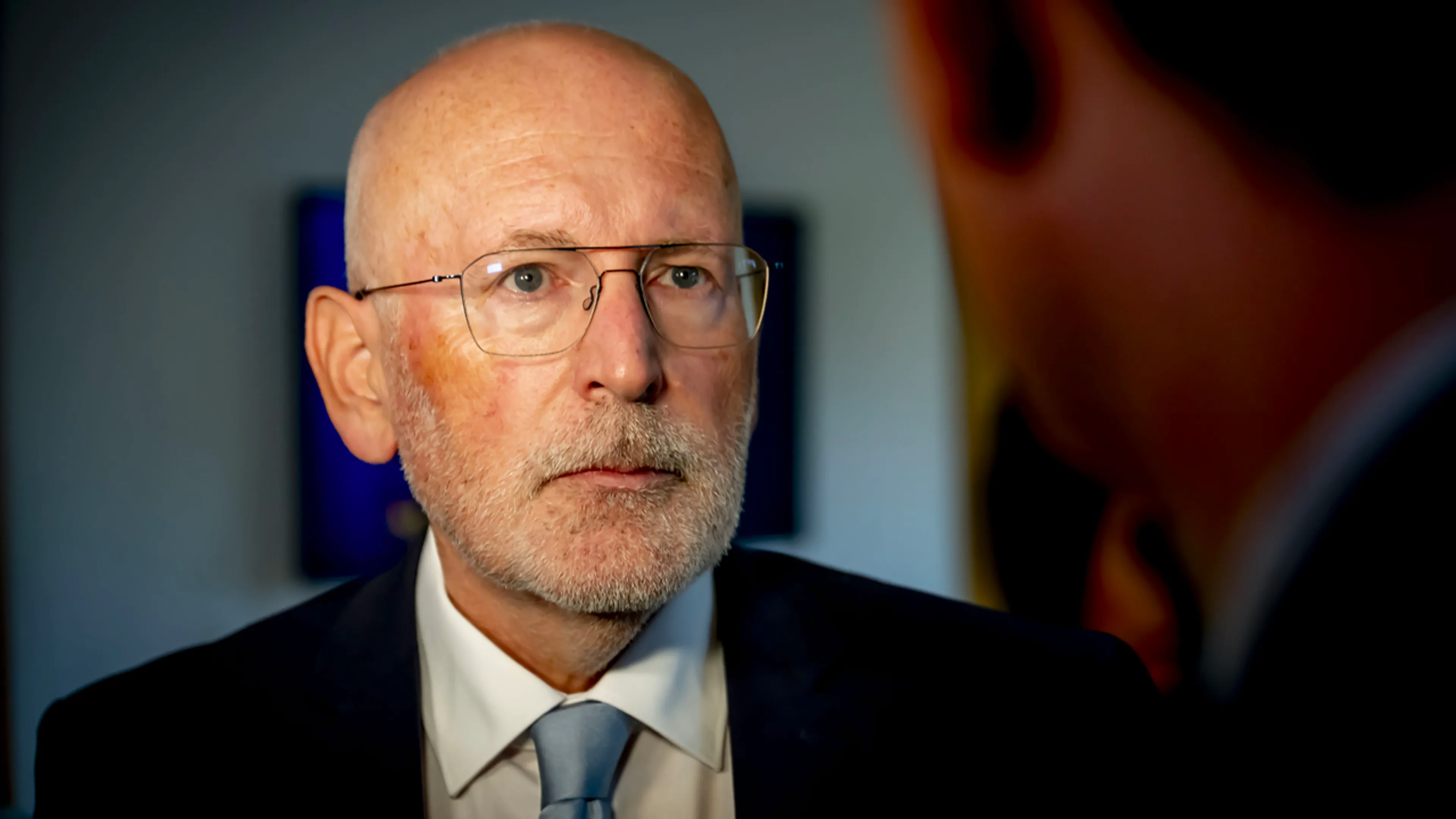 Frans Timmermans geïntimideerd in café in Amsterdam