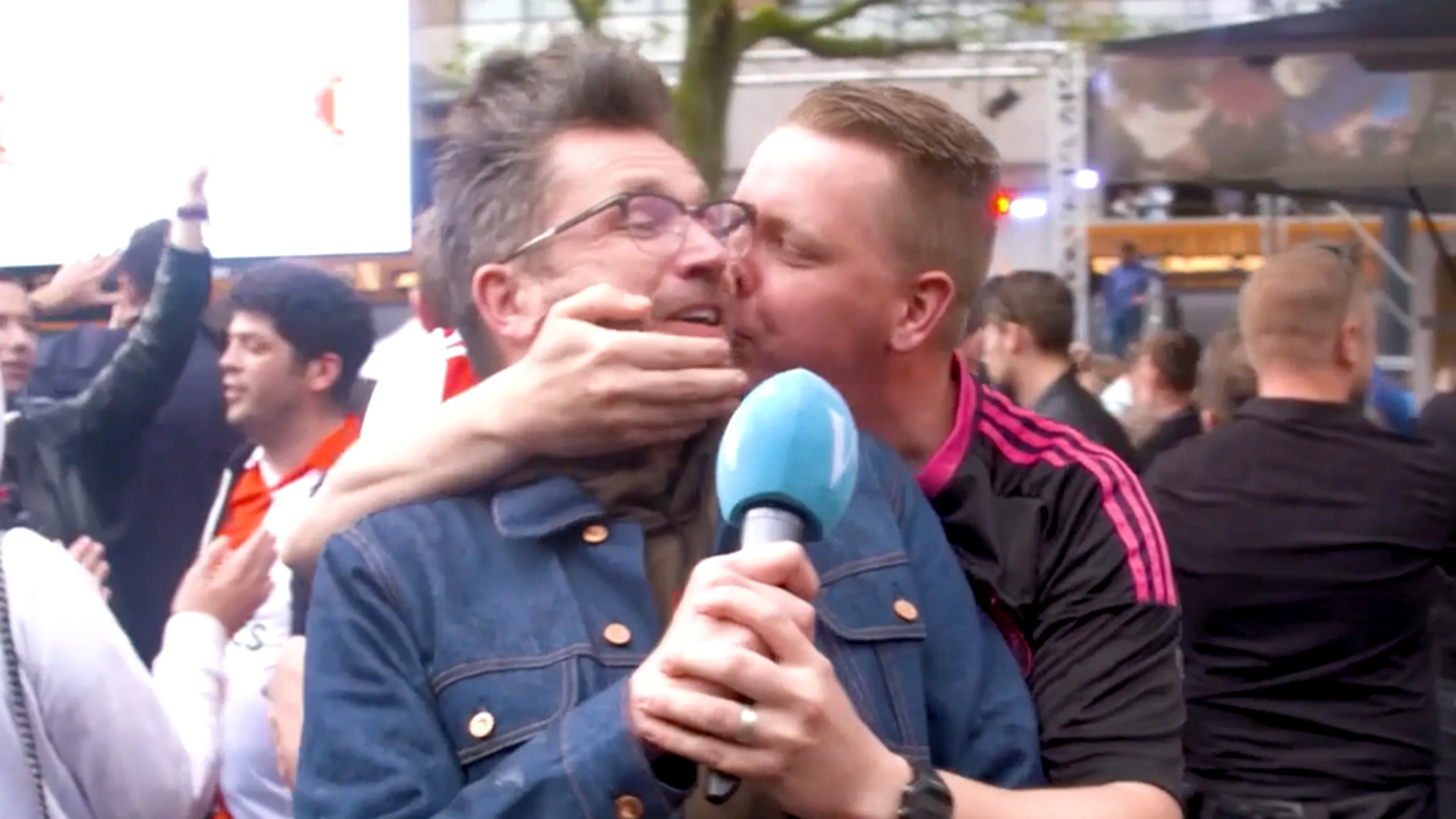 Het beste van Tom Staal uit de afgelopen twee Veronica Offside-seizoenen: 'Ik hou van je, Tommie!'