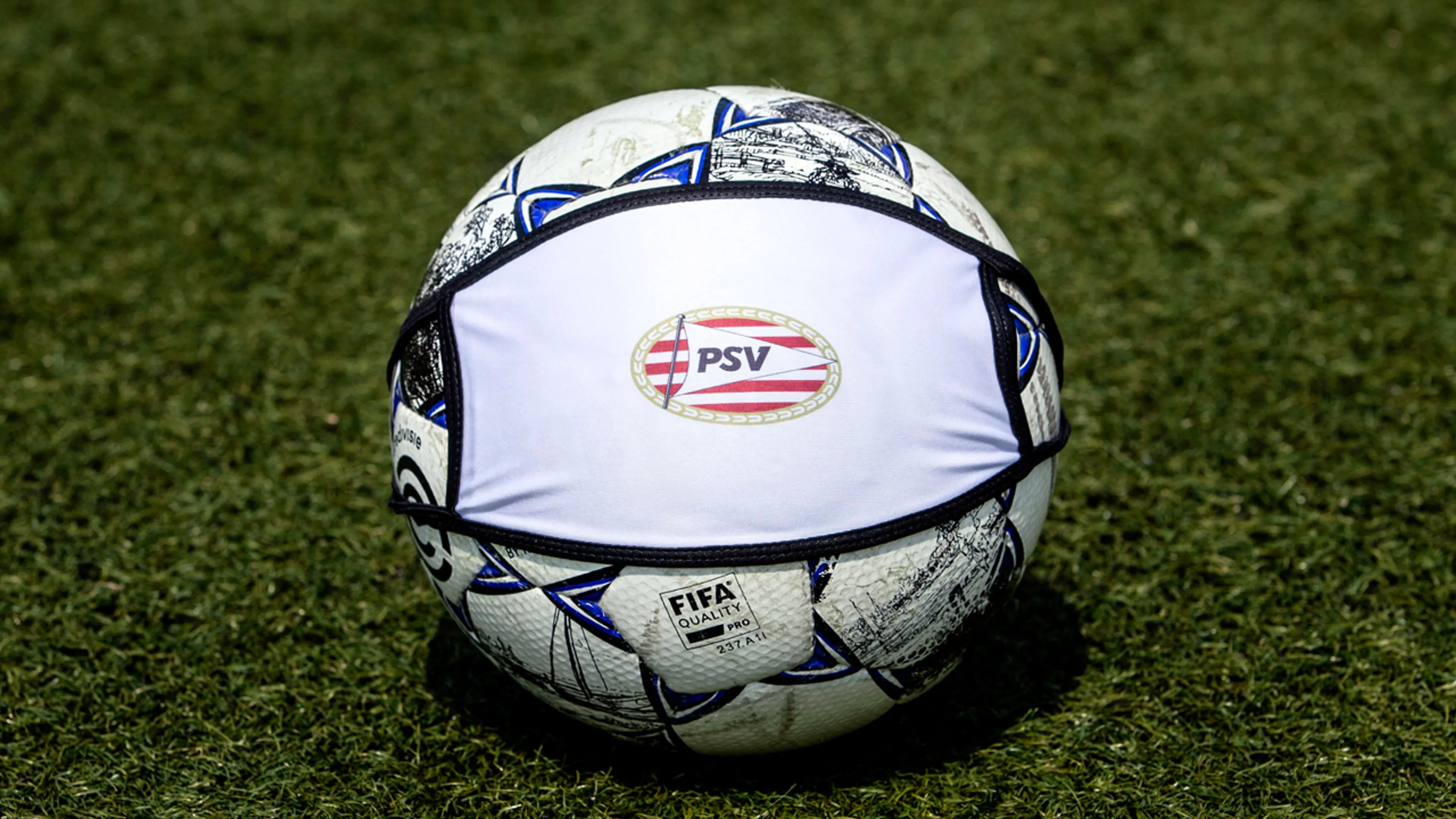 Jong PSV oefent ook niet tegen jeugd Kortrijk