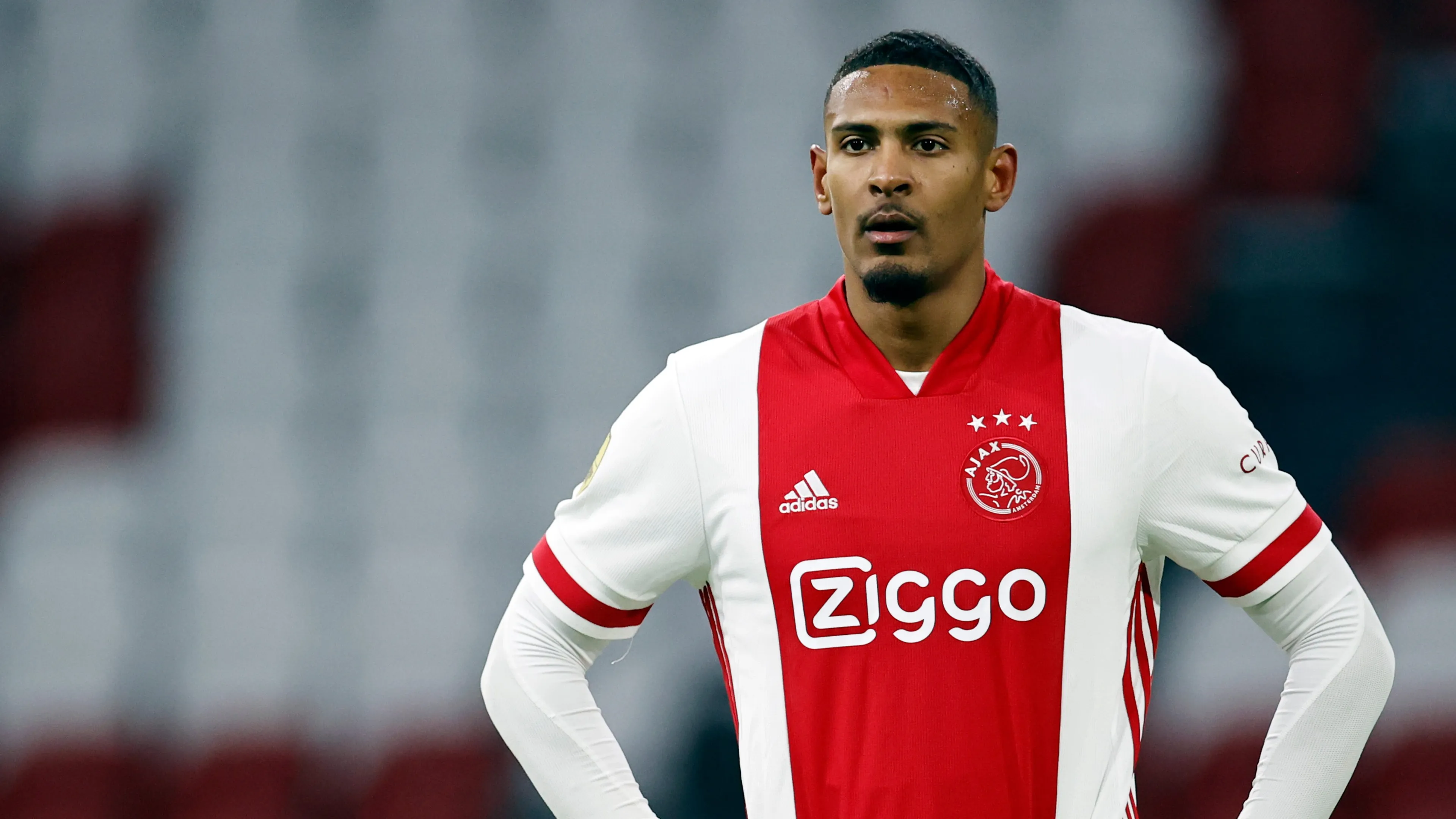 Haller reageert op Europa League-blunder: 'Iedereen kan een fout maken'