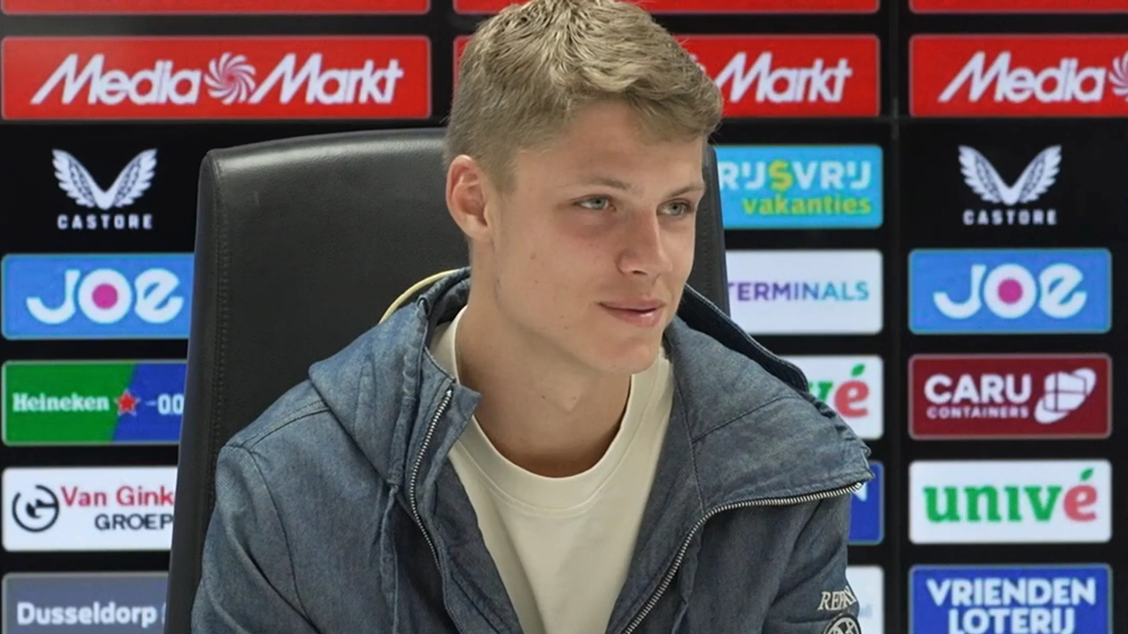 Sean Steur na zijn doelpunt voor Ajax in De Klassieker: 'Ik maak ’m liever in de ArenA!'