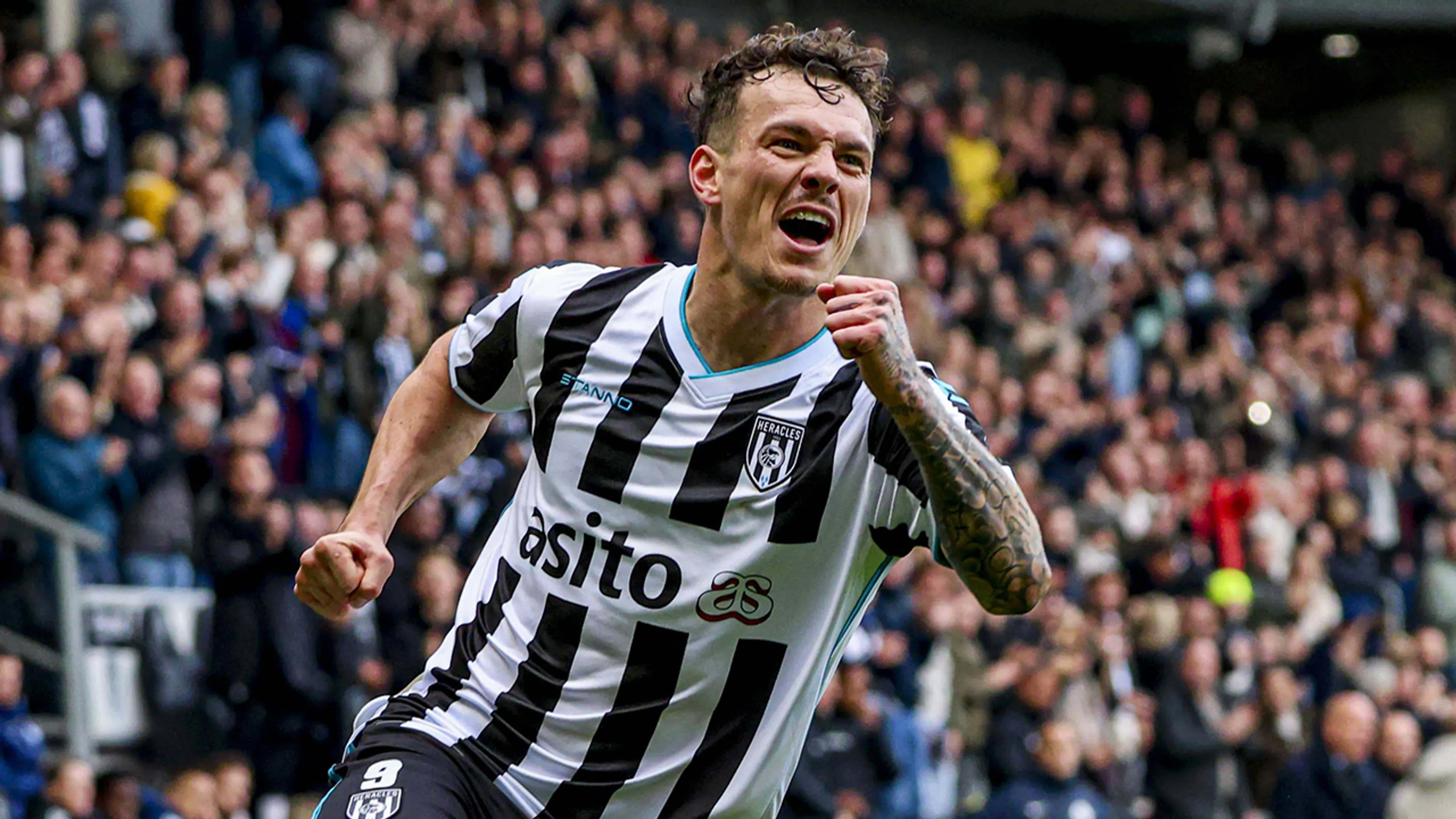 Herboren hekkensluiter Heracles scoort maar liefst acht (!) keer tegen PEC Zwolle