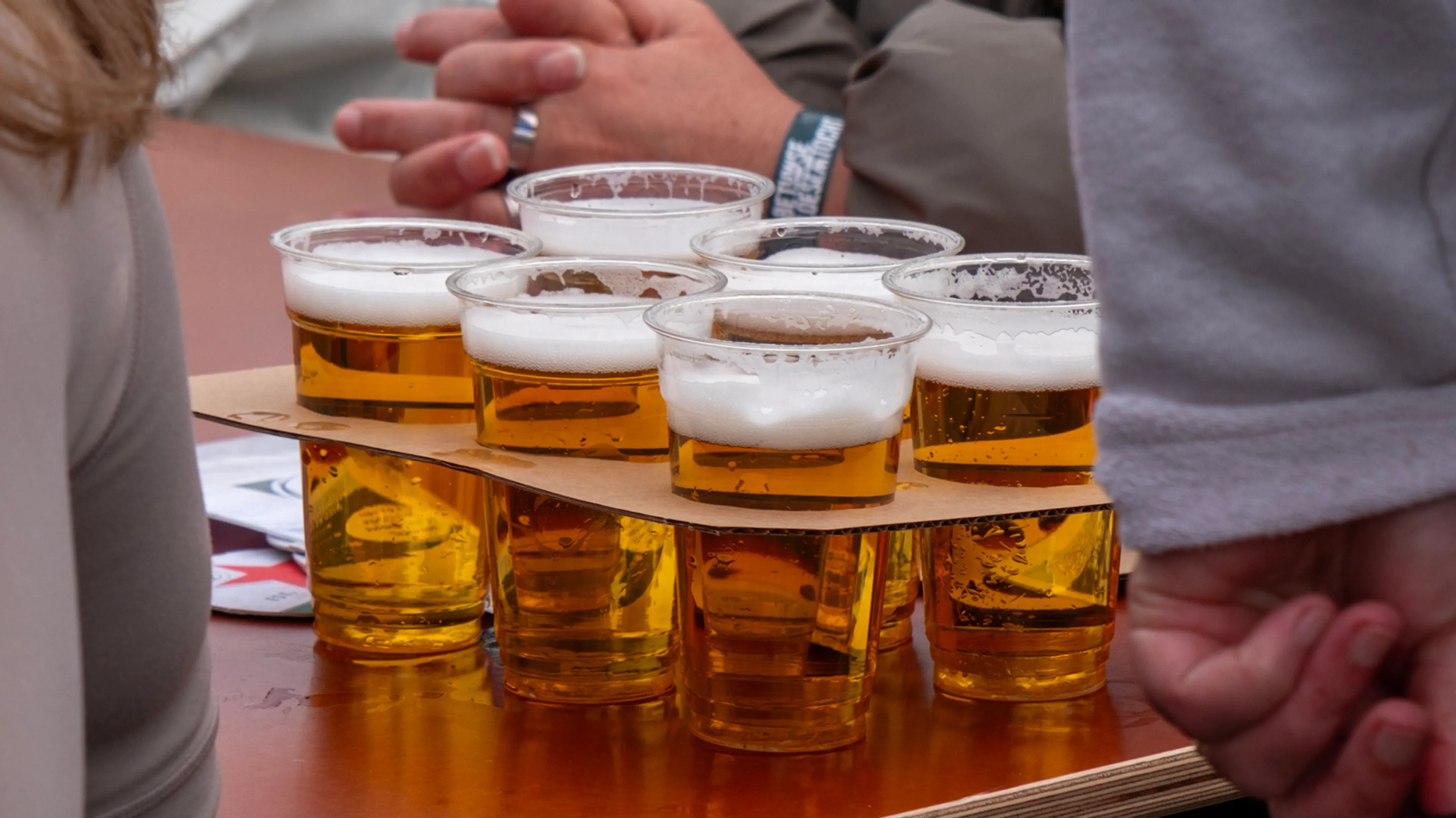 Tijdelijk géén alcohol op festival door code rood