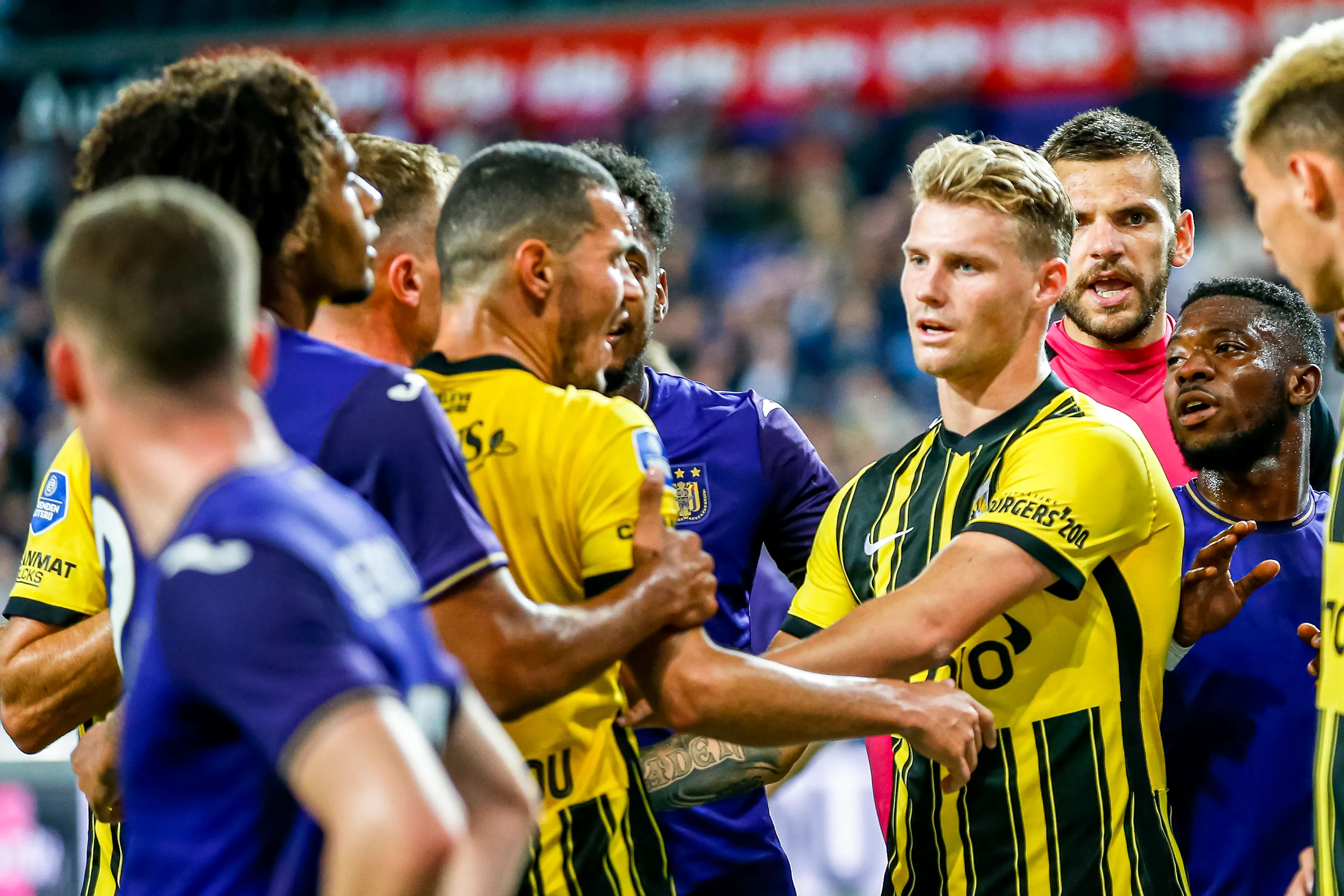 Vitesse moet na doldwaze slotfase genoegen nemen met gelijkspel tegen Anderlecht