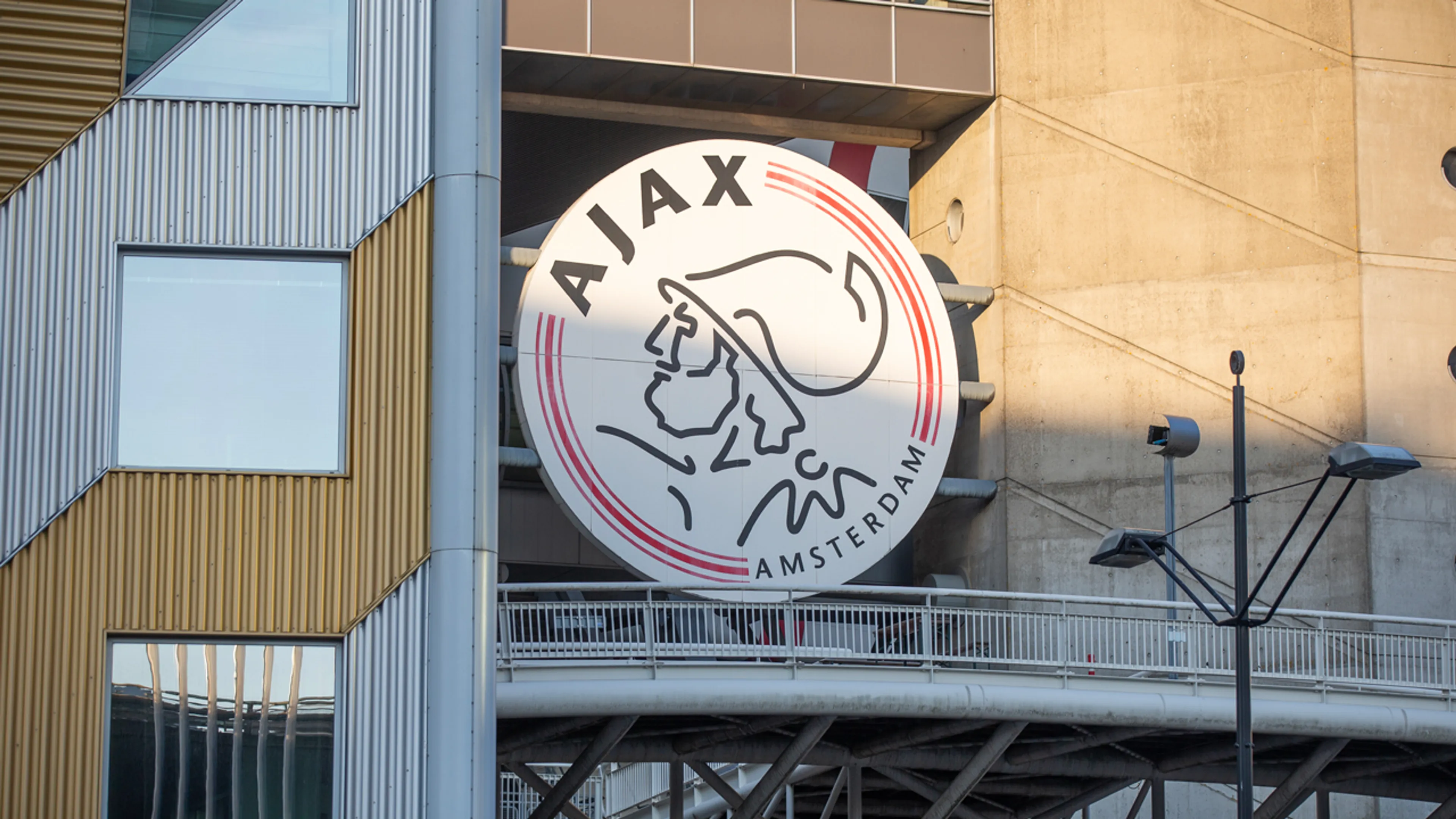 Ajax-talent Noah Gesser (16) omgekomen bij verkeersongeluk