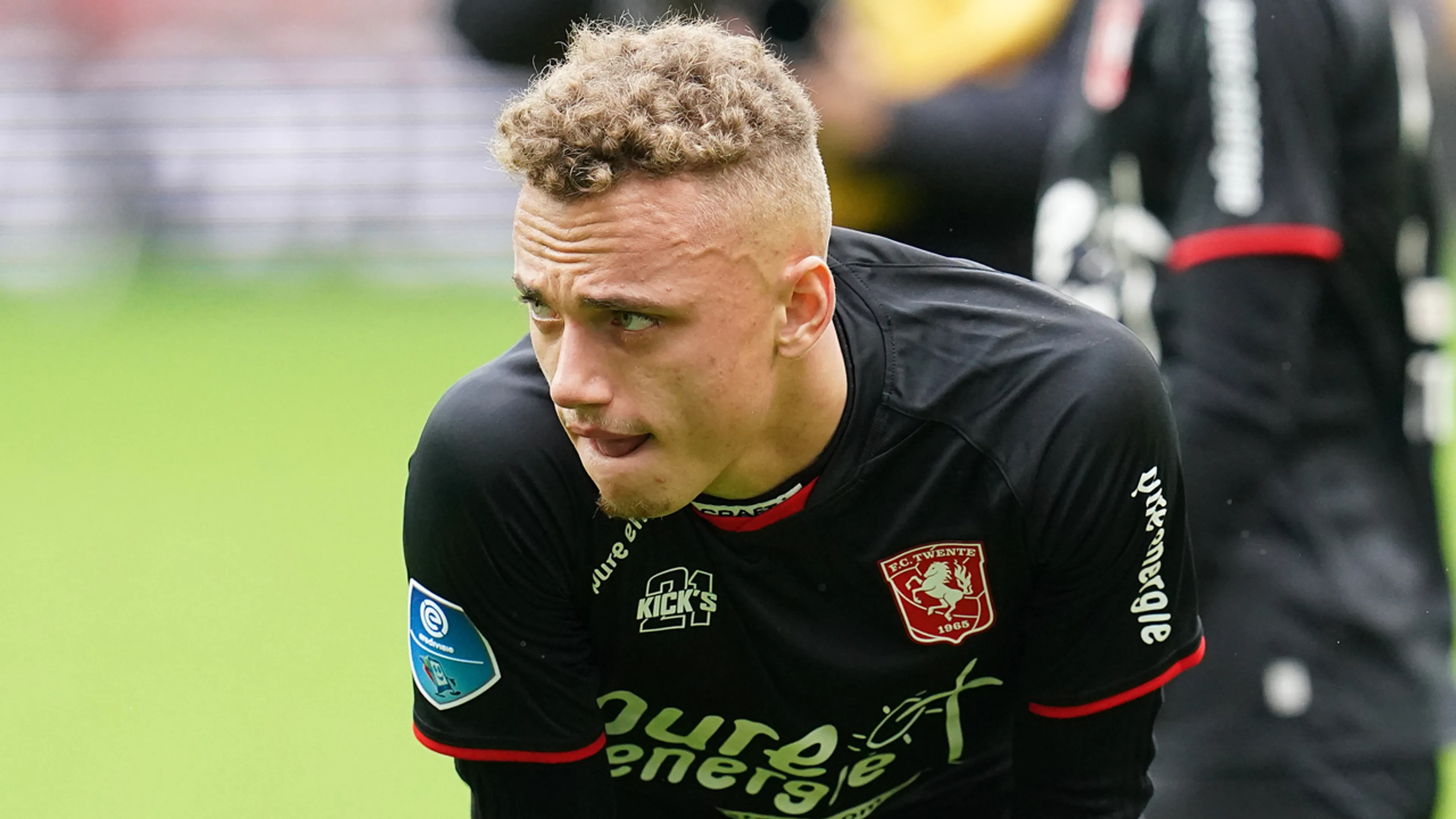 Johan maakt Noa Lang met de grond gelijk: 'Wie denkt die snotaap dat die is!?'