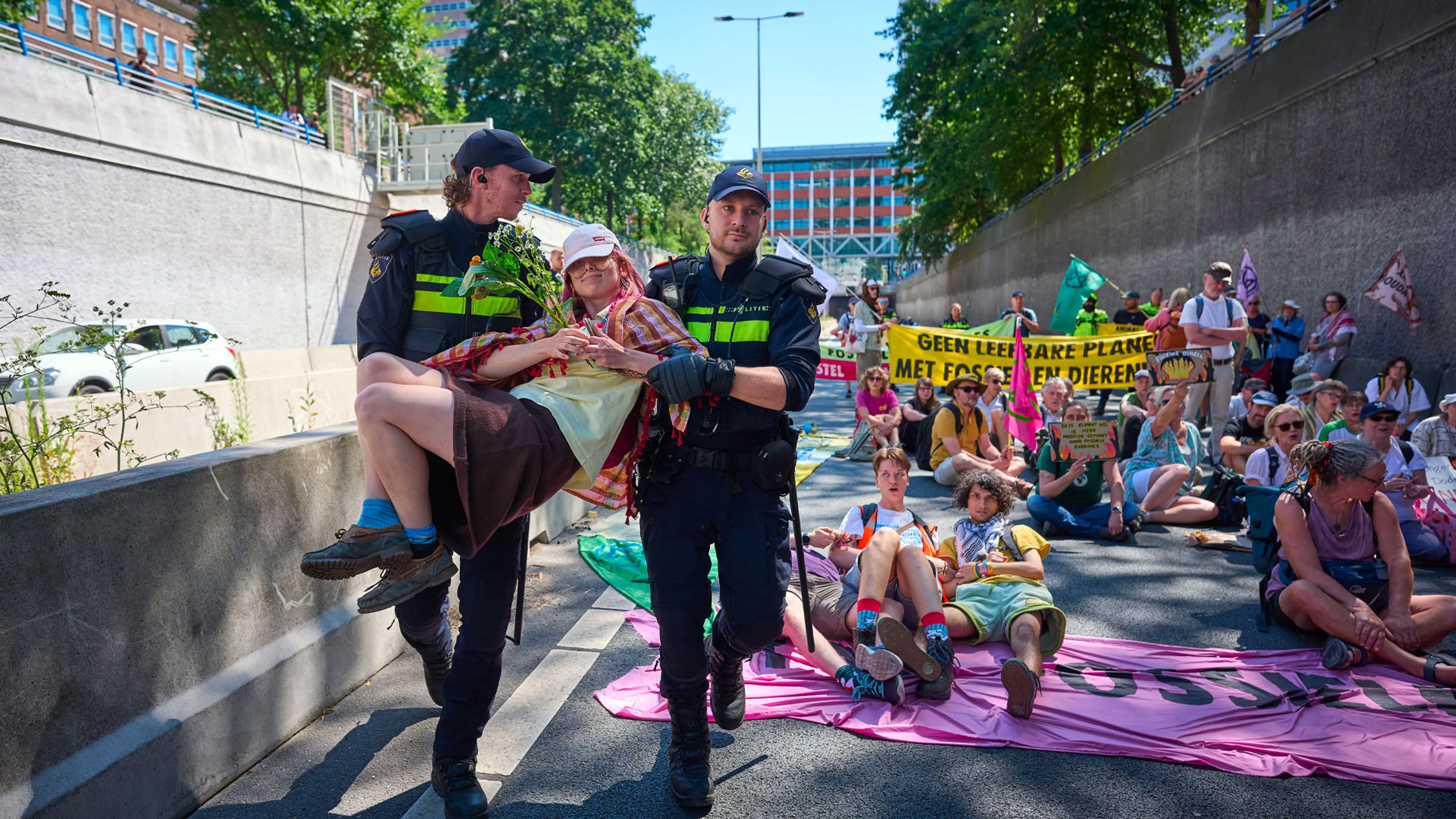 Extinction Rebellion: behandel A12-blokkade net als boerentrekkers op snelweg