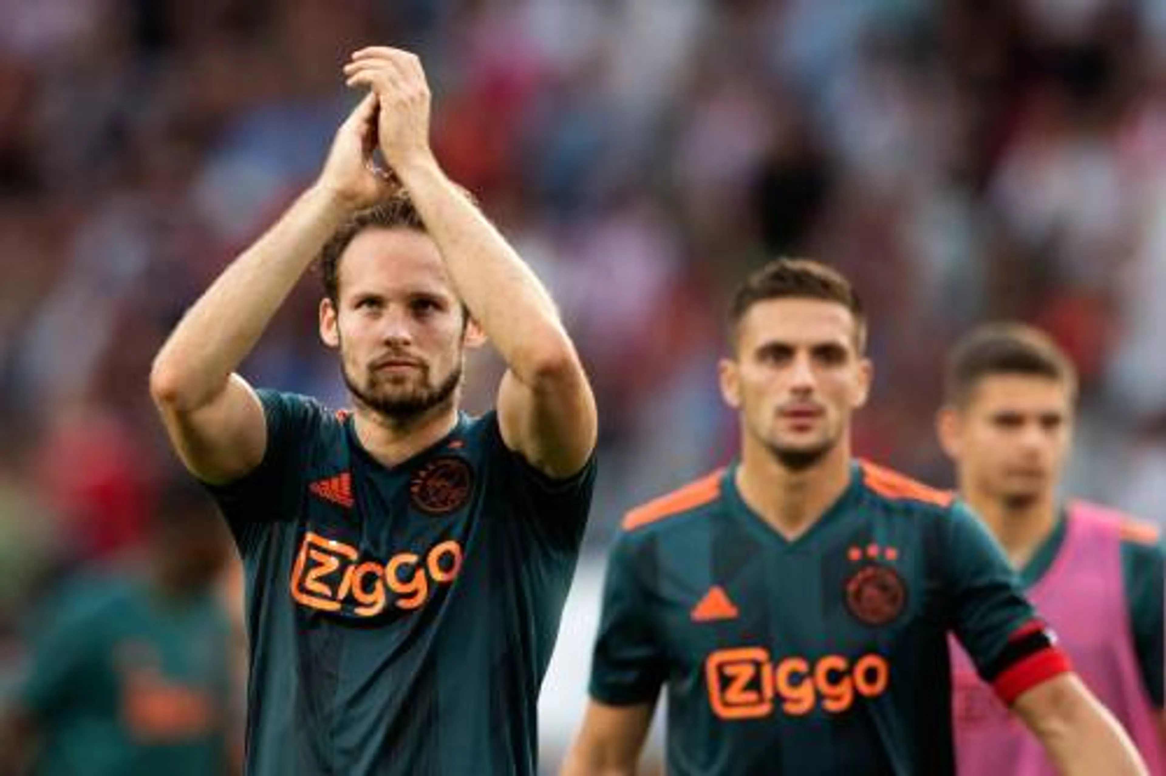 Ajax neemt het op tegen Valencia in Mestalla