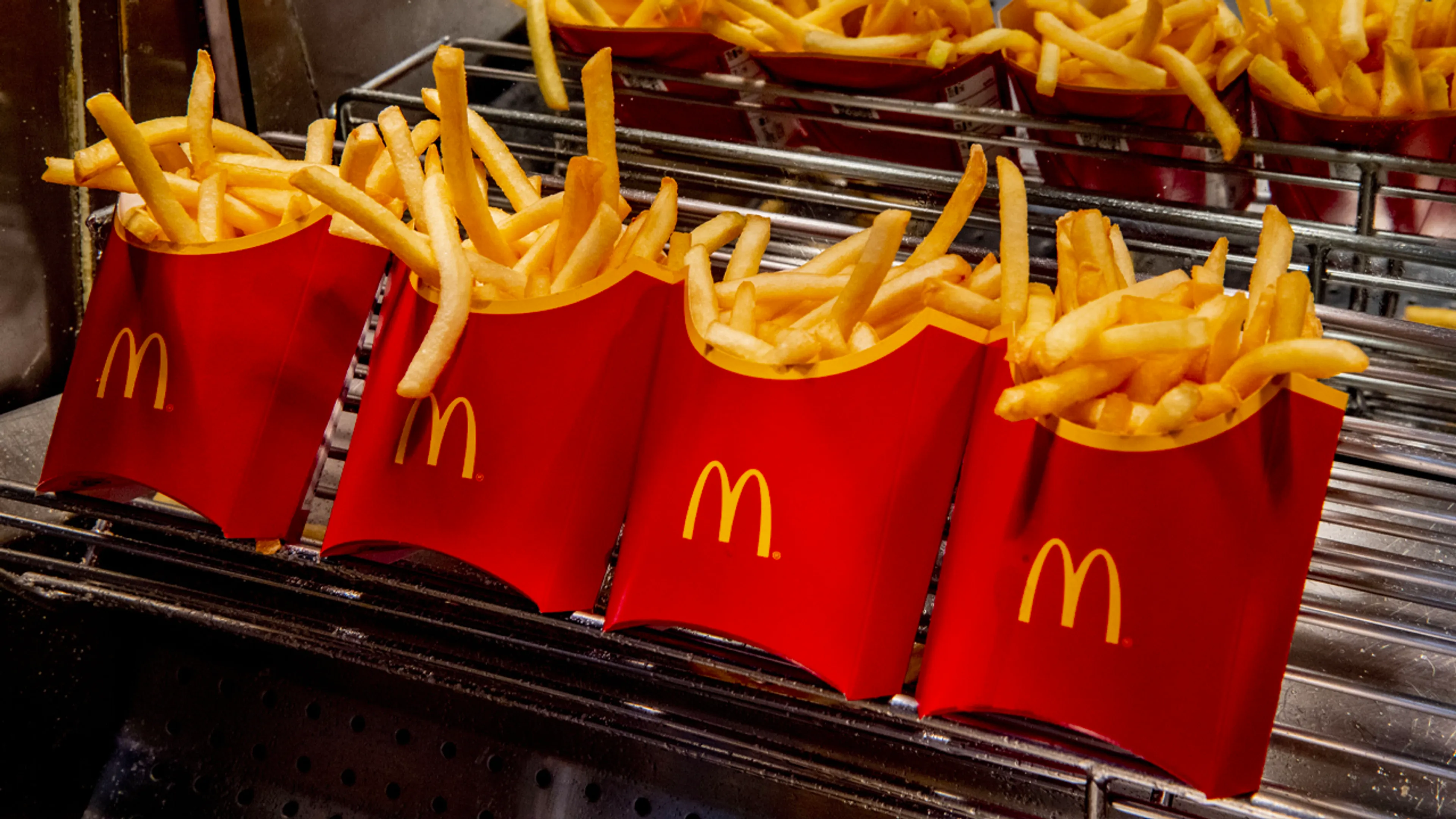 Wetenschappelijk bureau van CDA oppert leeftijdsgrens voor fastfood