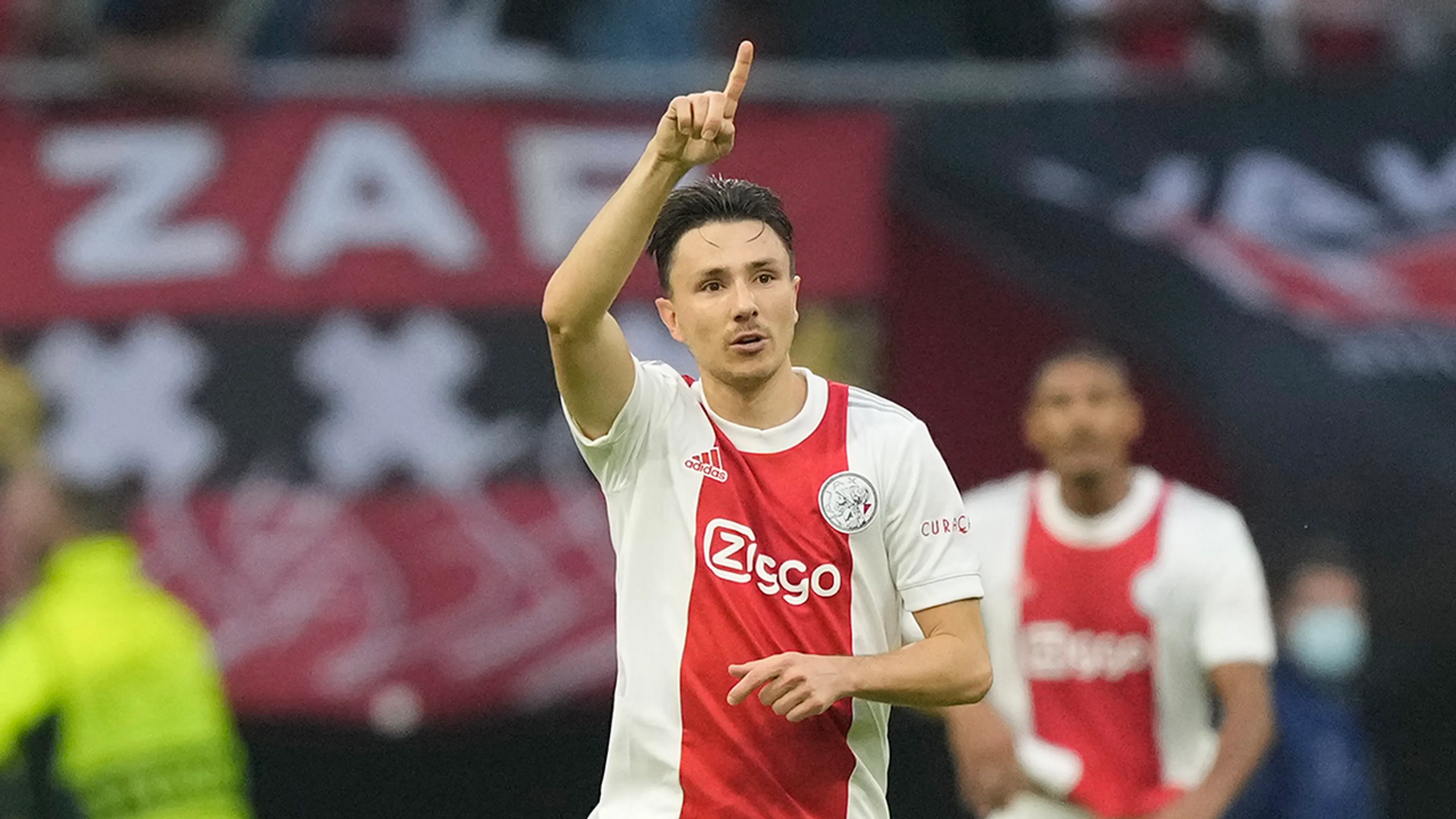 Zuinig Ajax rekent in één helft af met gemankeerd Besiktas