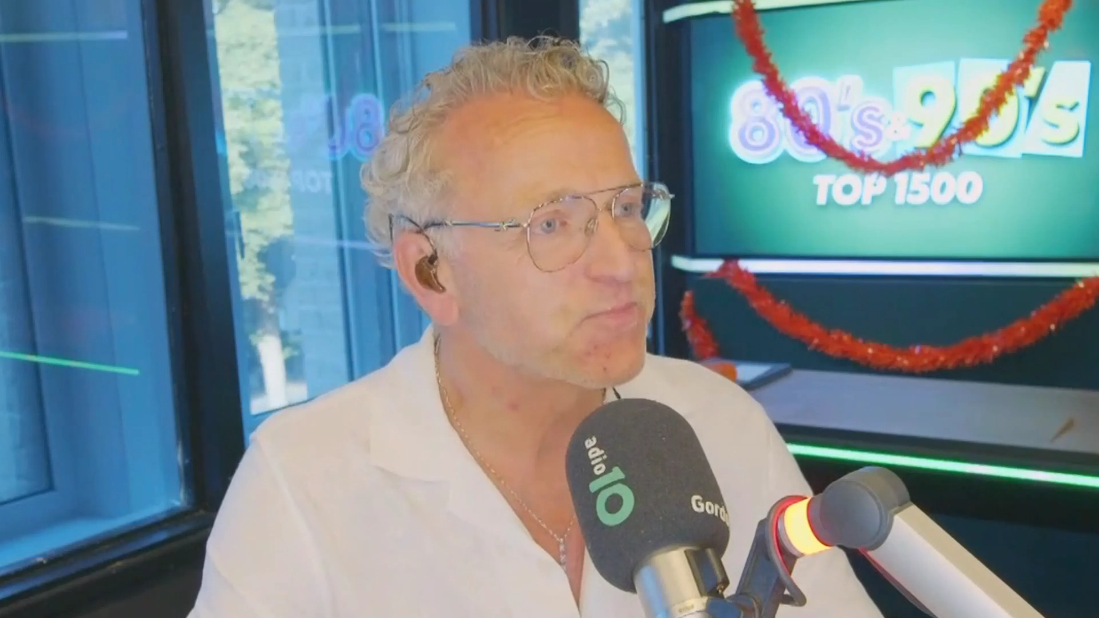 Gordon emotioneel in radioshow: 'Zou zó graag willen dat Nederland weer een keertje trots op me is'