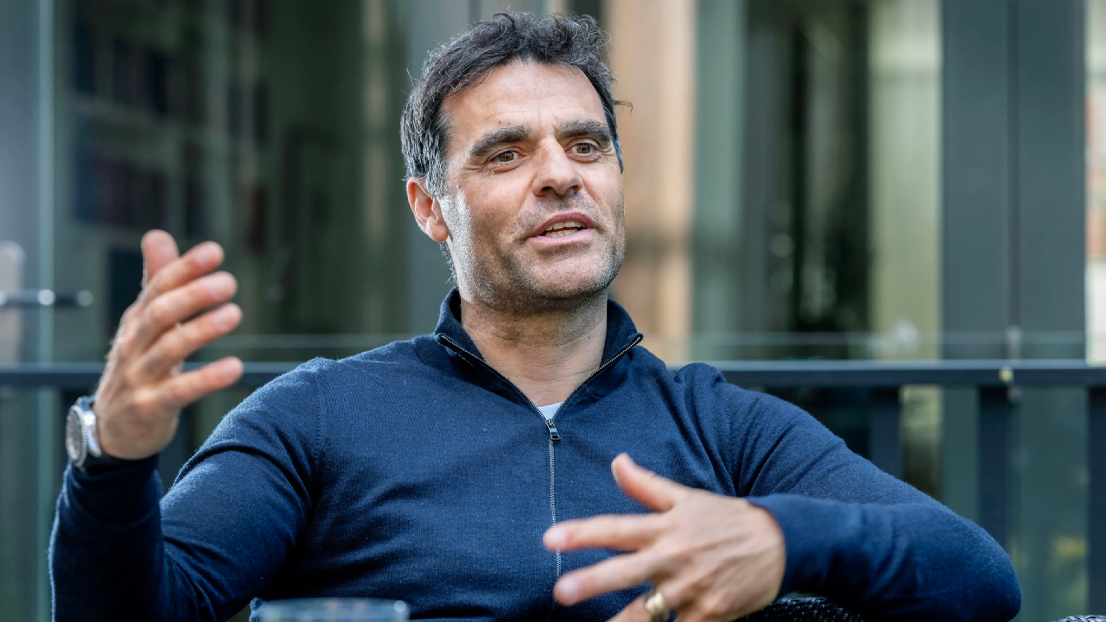 Perez buigt zich over spitsendilemma bij Ajax: 'Hij is zo bizar goed geworden'