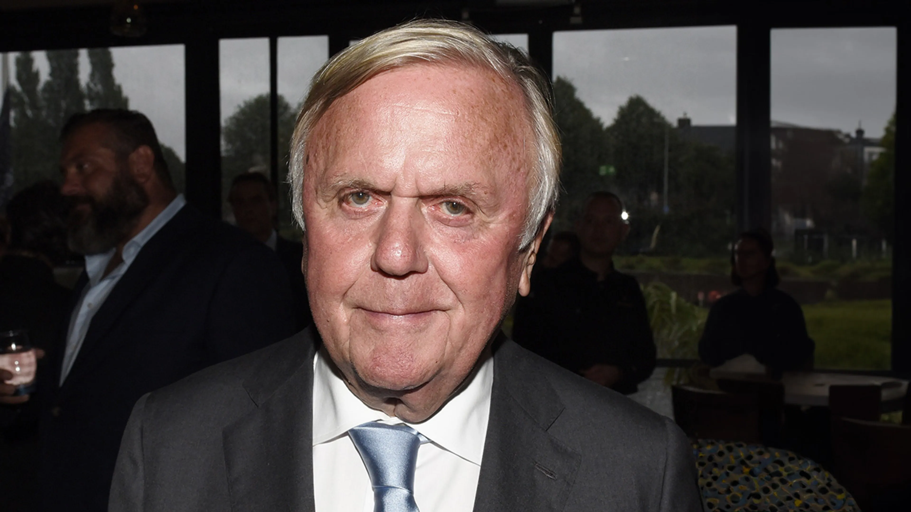 Harry Mens (79) waagt zich aan nieuw avontuur: 'Af en toe moet je een risico nemen!'