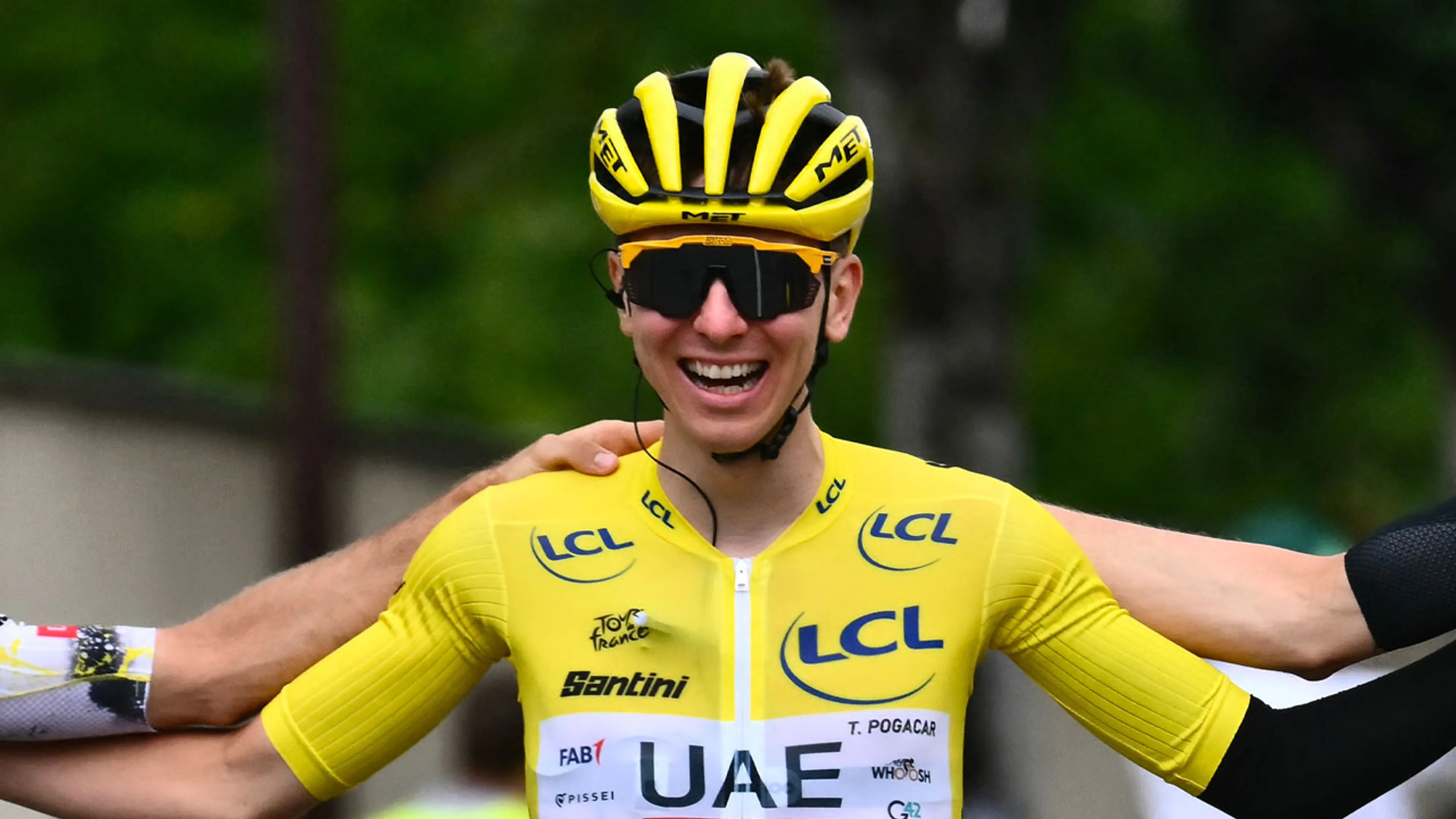 Tadej Pogacar wint voor vierde keer Tour de France