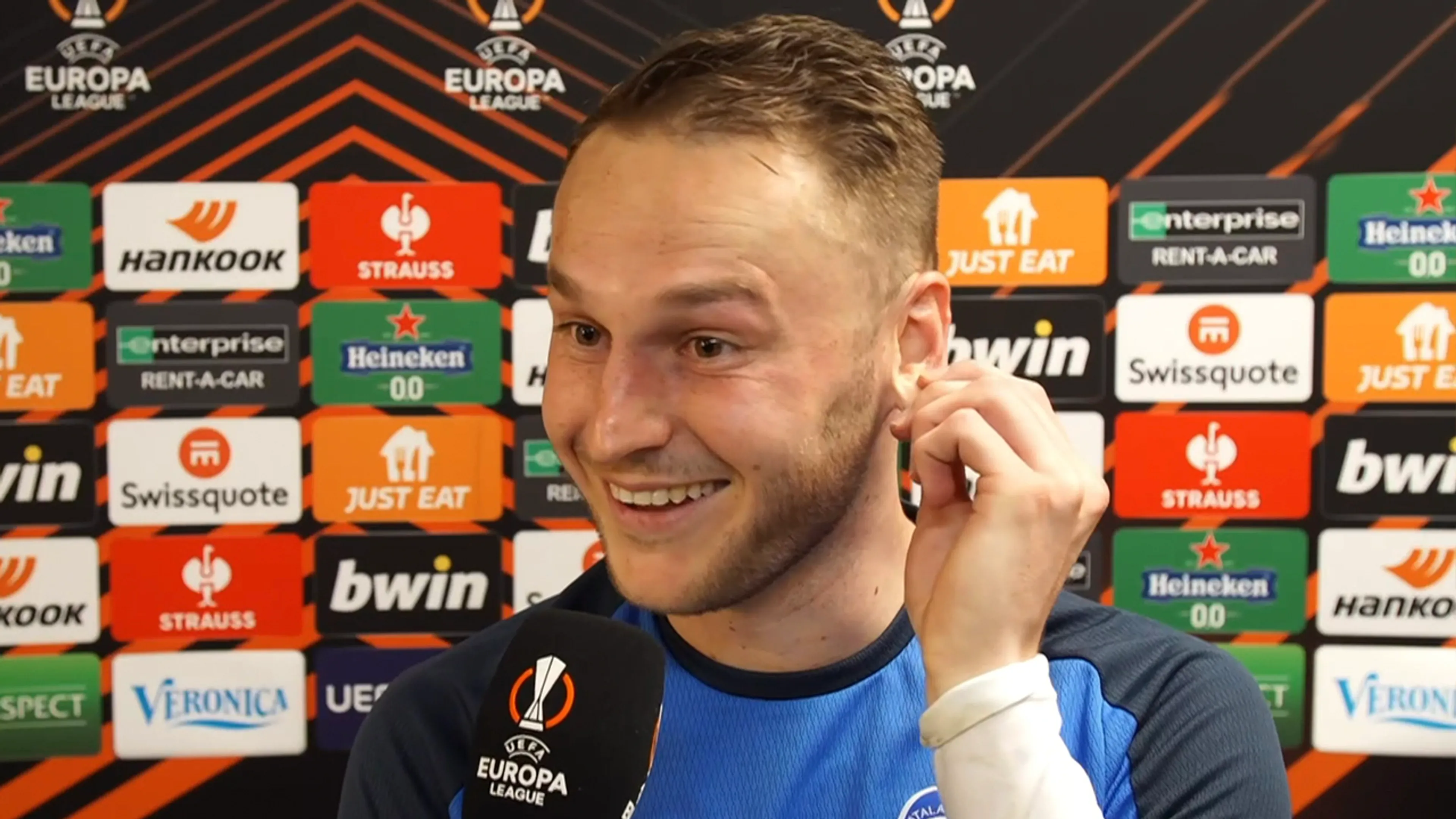 Koopmeiners na ruime zege op Liverpool: 'Dan speel je voor het winnen van de Europa League'