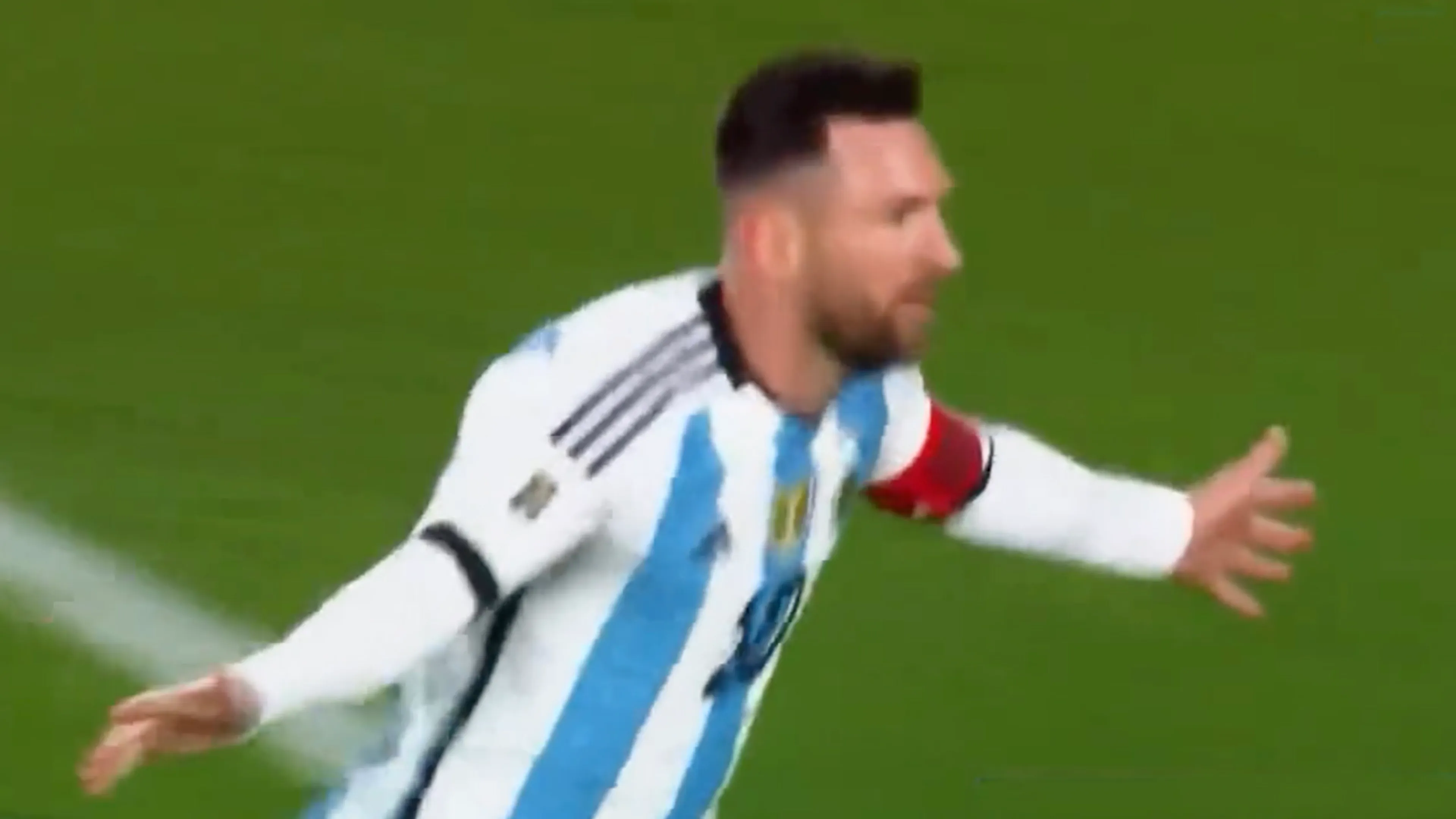 Videogoal: Messi bezorgt Argentinië met rake vrije trap goede start in WK-kwalificatie