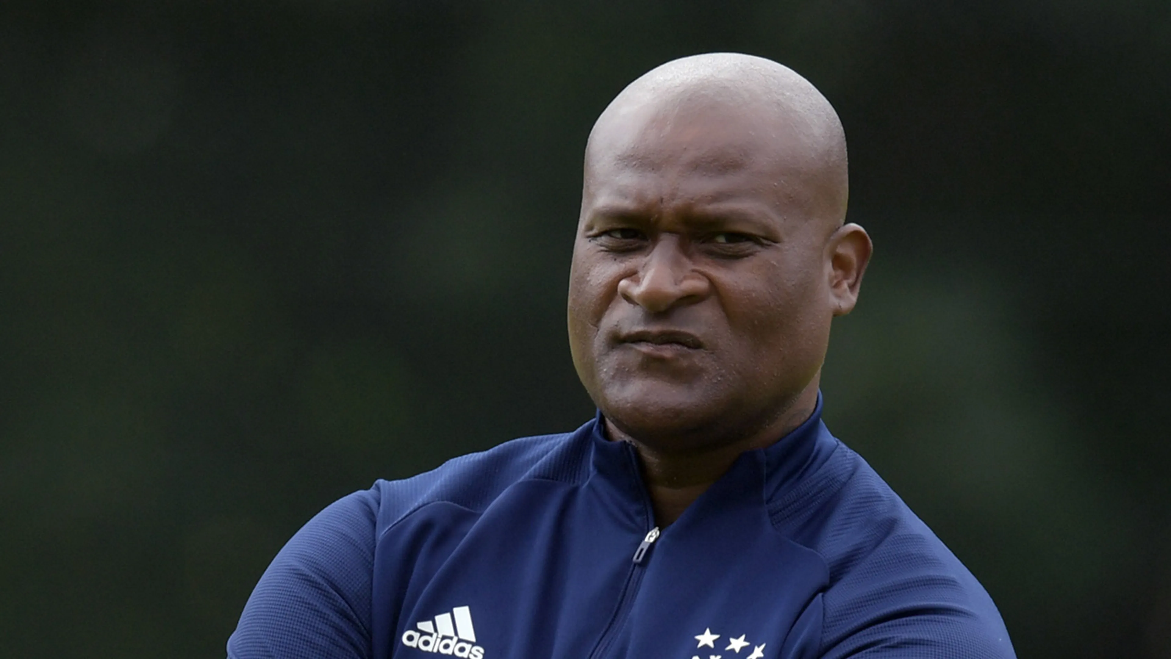 'Winston Bogarde weer aan de slag als assistent-trainer'