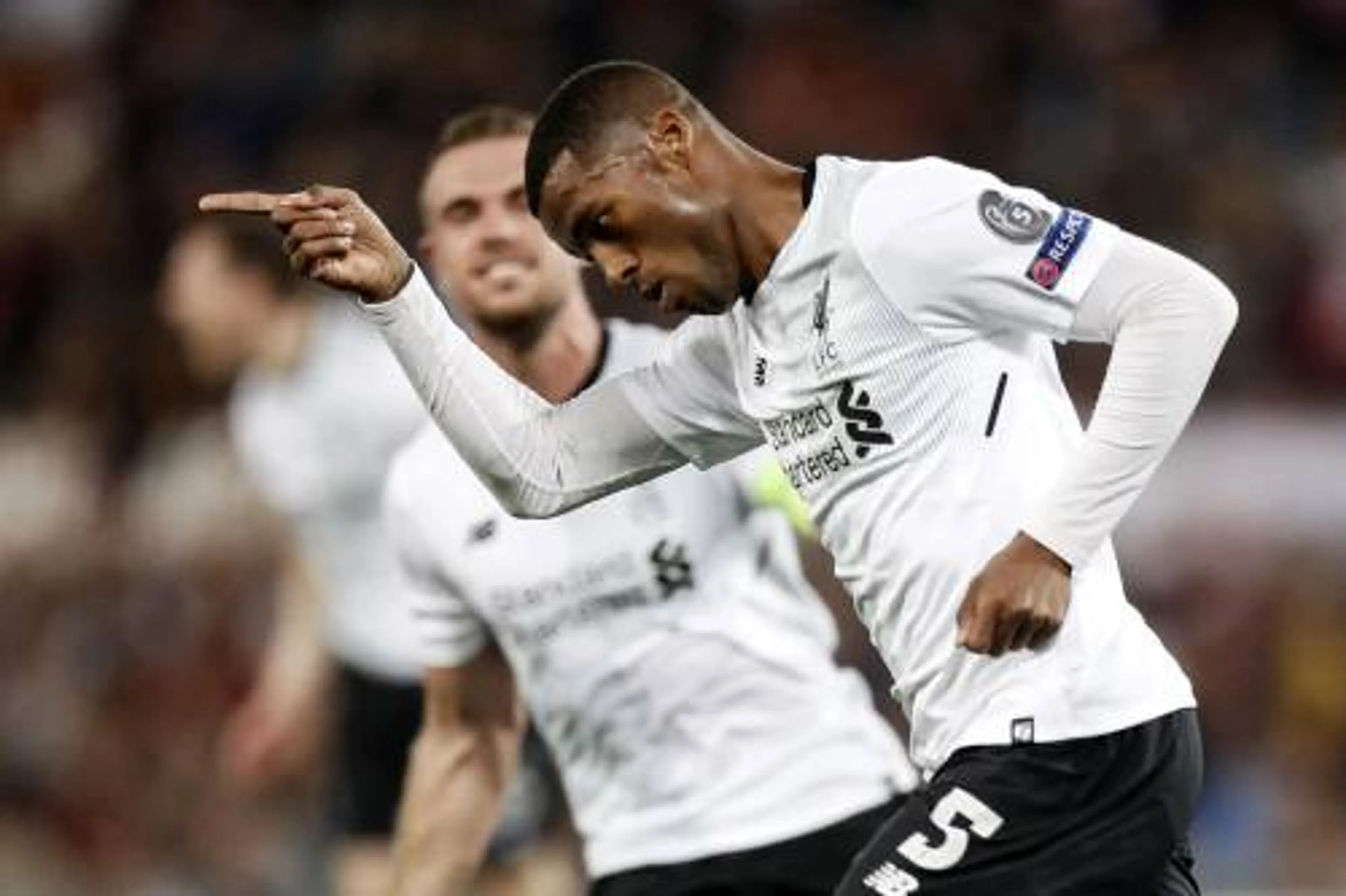 Wijnaldum weer trefzeker bij Liverpool