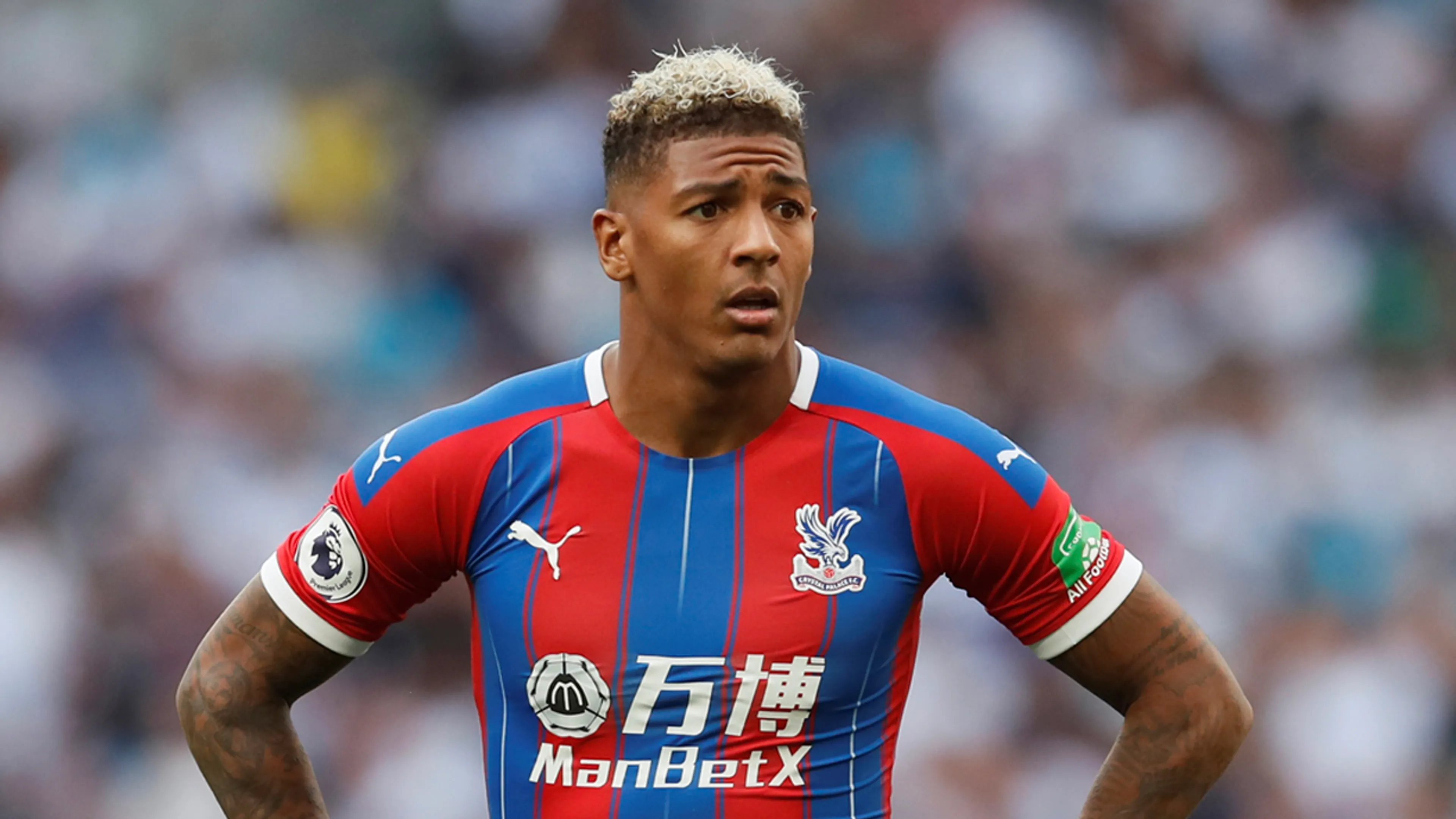 Van Aanholt wacht operatie aan gekwetste schouder