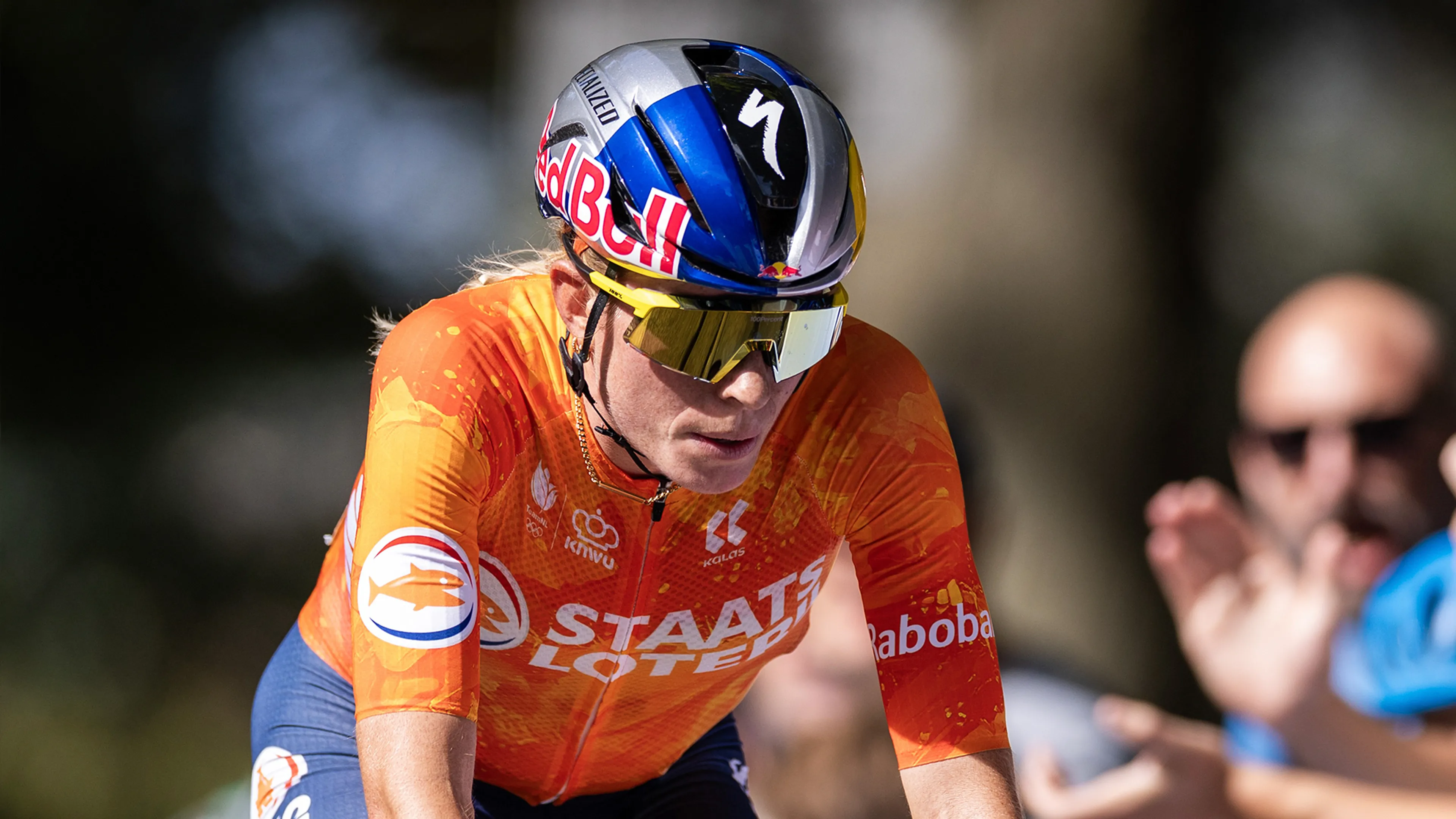Demi Vollering wint het wereldkampioenschap wielrennen!