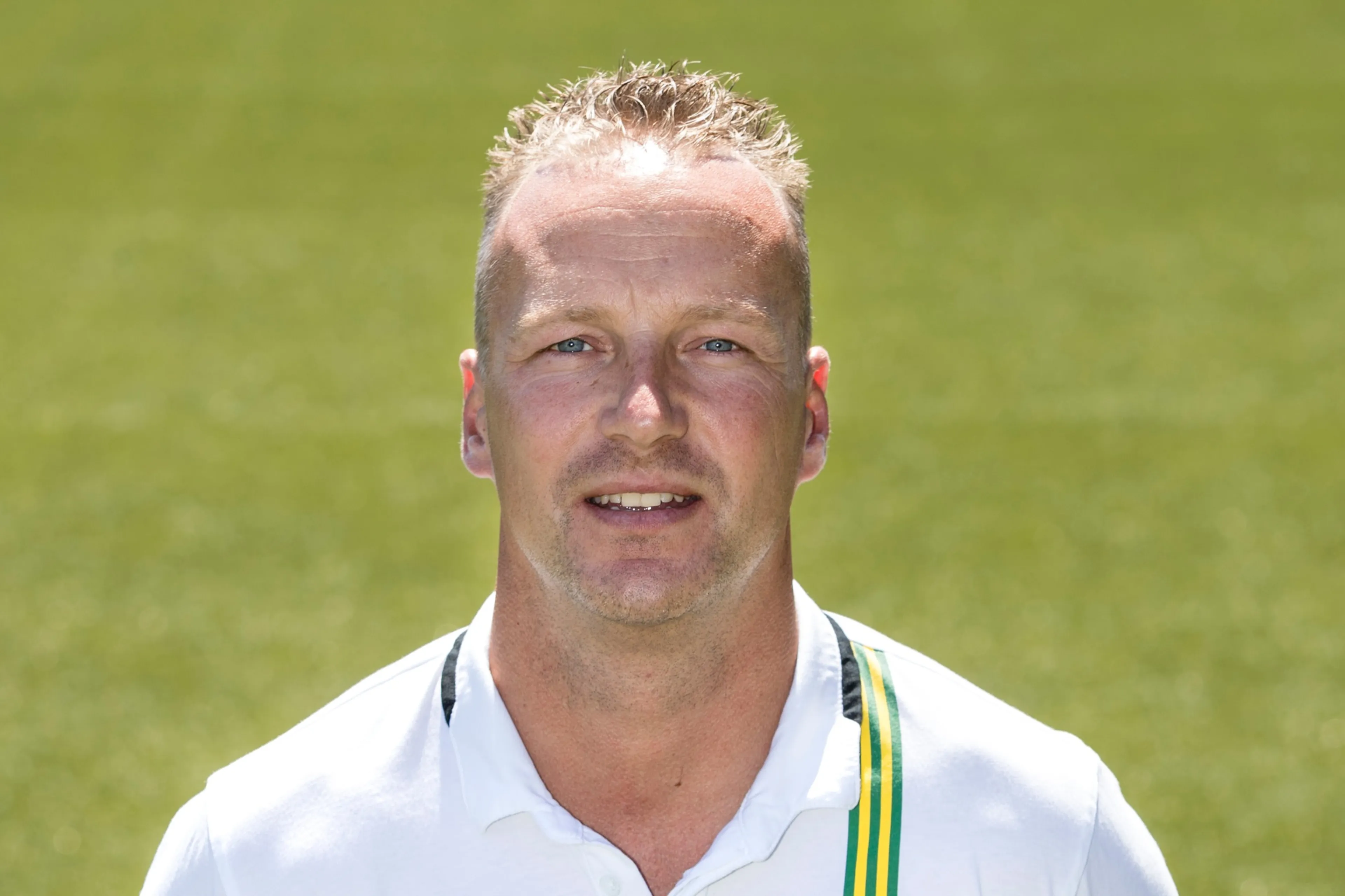 ADO stuurt assistent-trainer De Graaf weg na ruzie met Gorter
