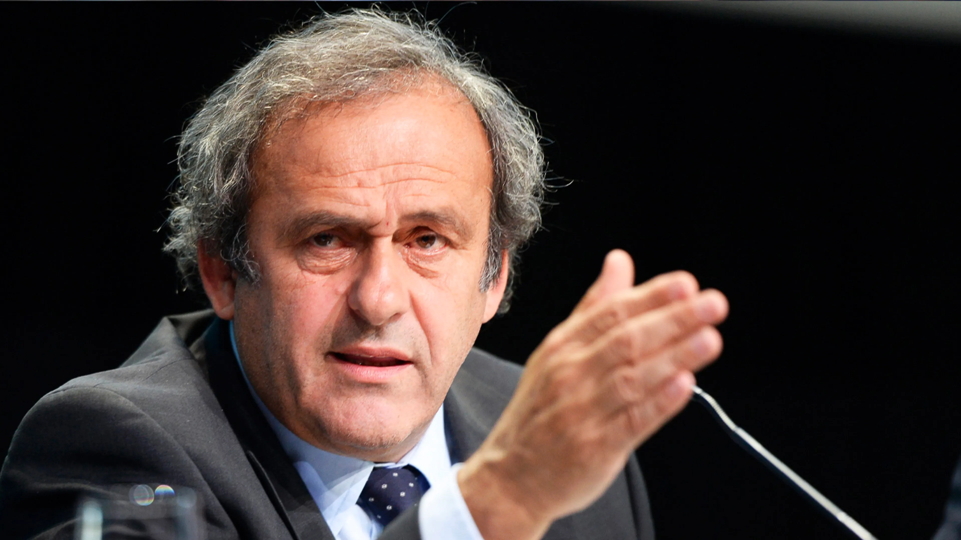 Platini reageert op toewijzing WK aan Qatar: 'Dat is precies waarom ik vóór heb gestemd'
