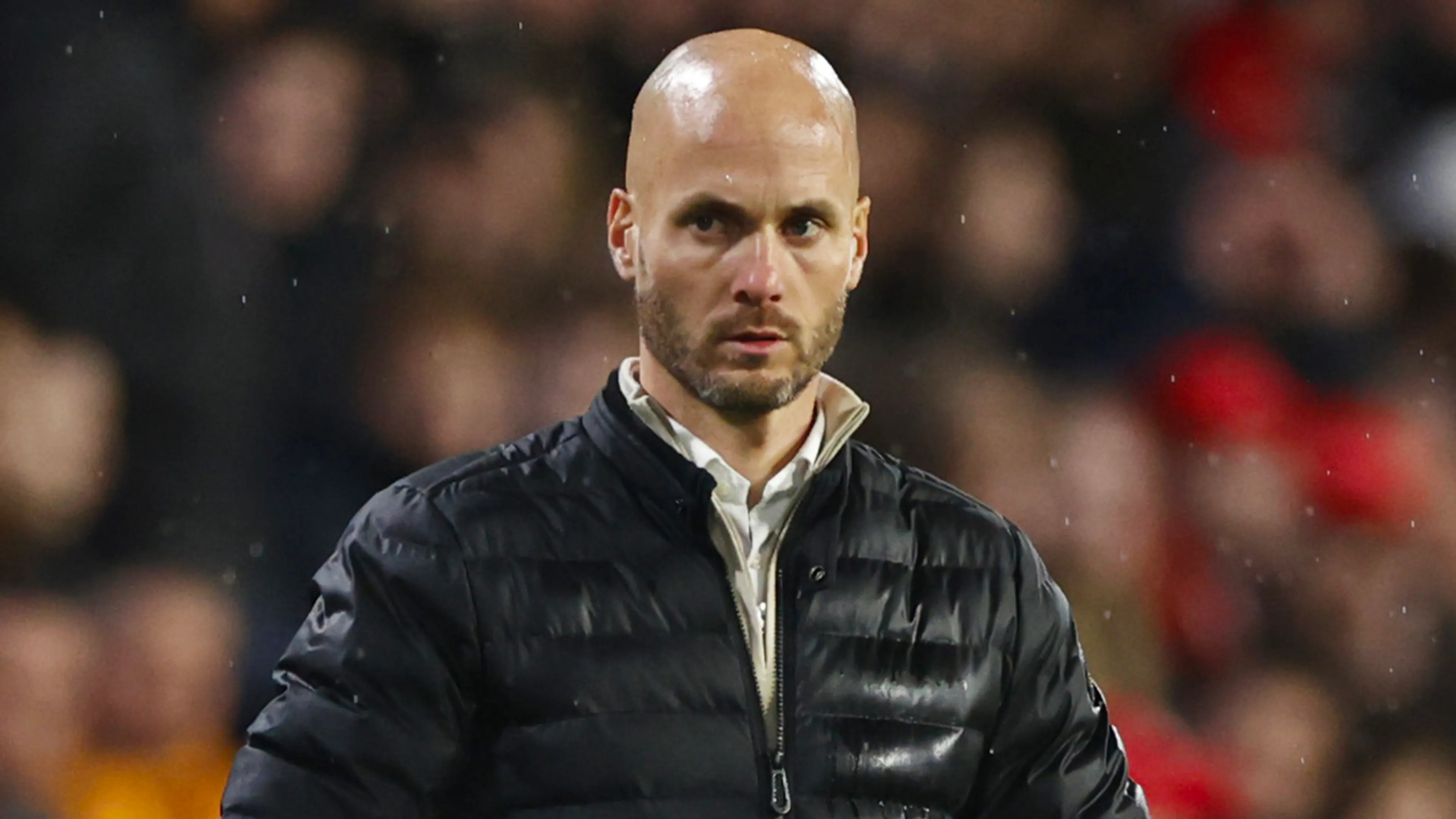 Go Ahead-trainer Simonis krijgt fles wijn van vriend die bij Ajax werkt bij nieuw succes tegen PSV