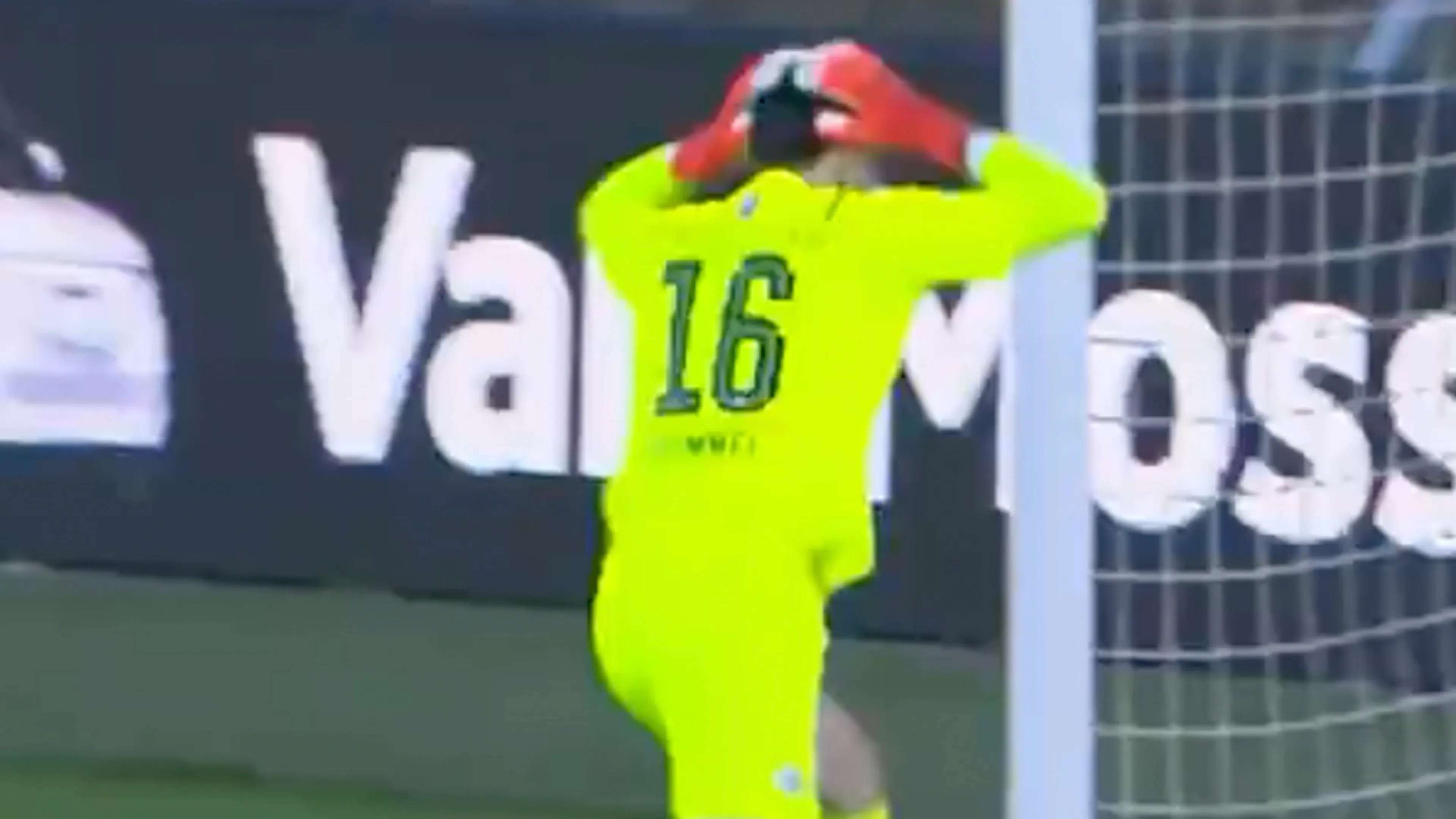 VIDEOGOAL: Drommel grabbelt en helpt Willem II aan zege