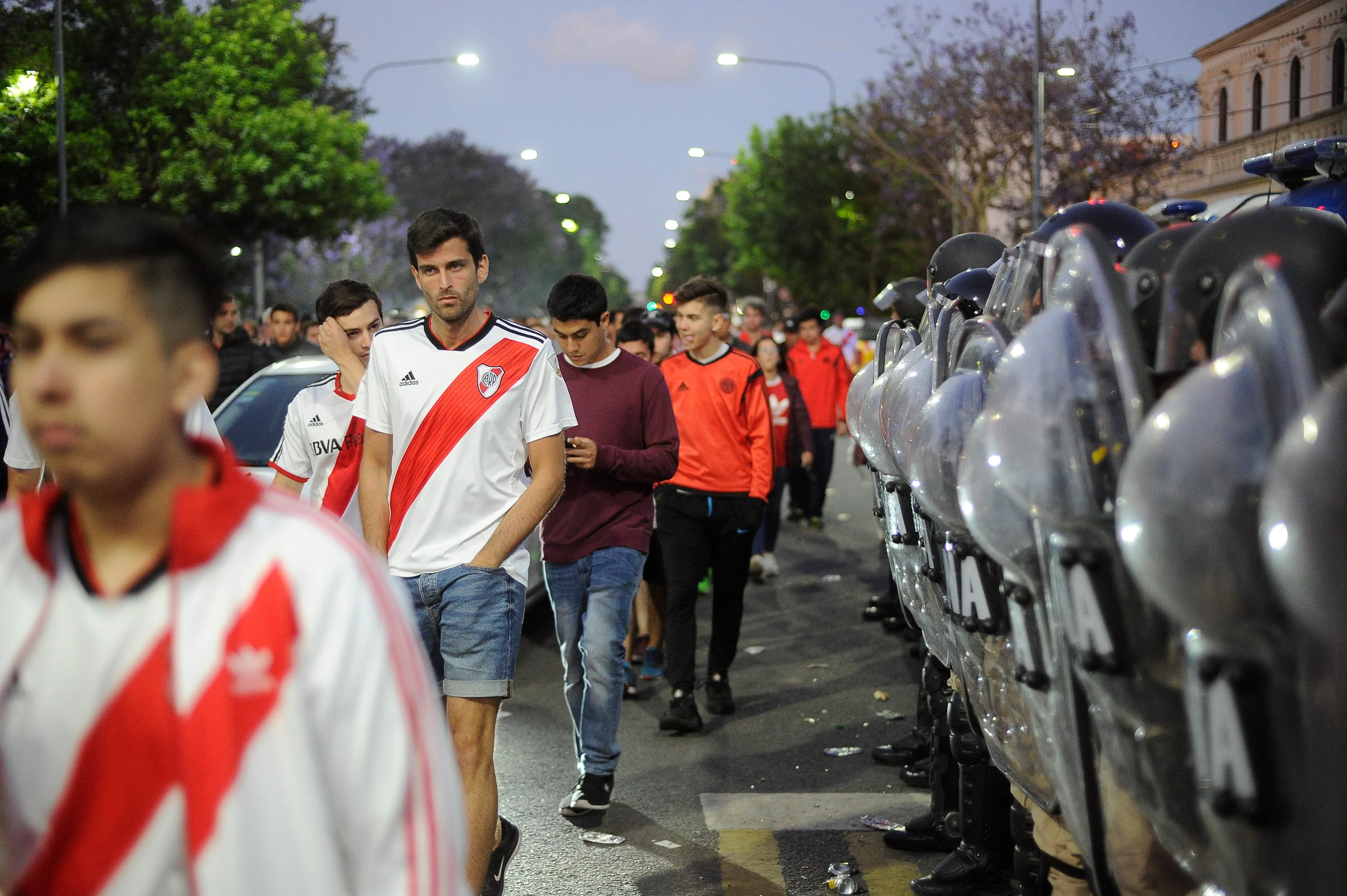 Return Copa Libertadores tussen River Plate en Boca Juniors in Spanje?!