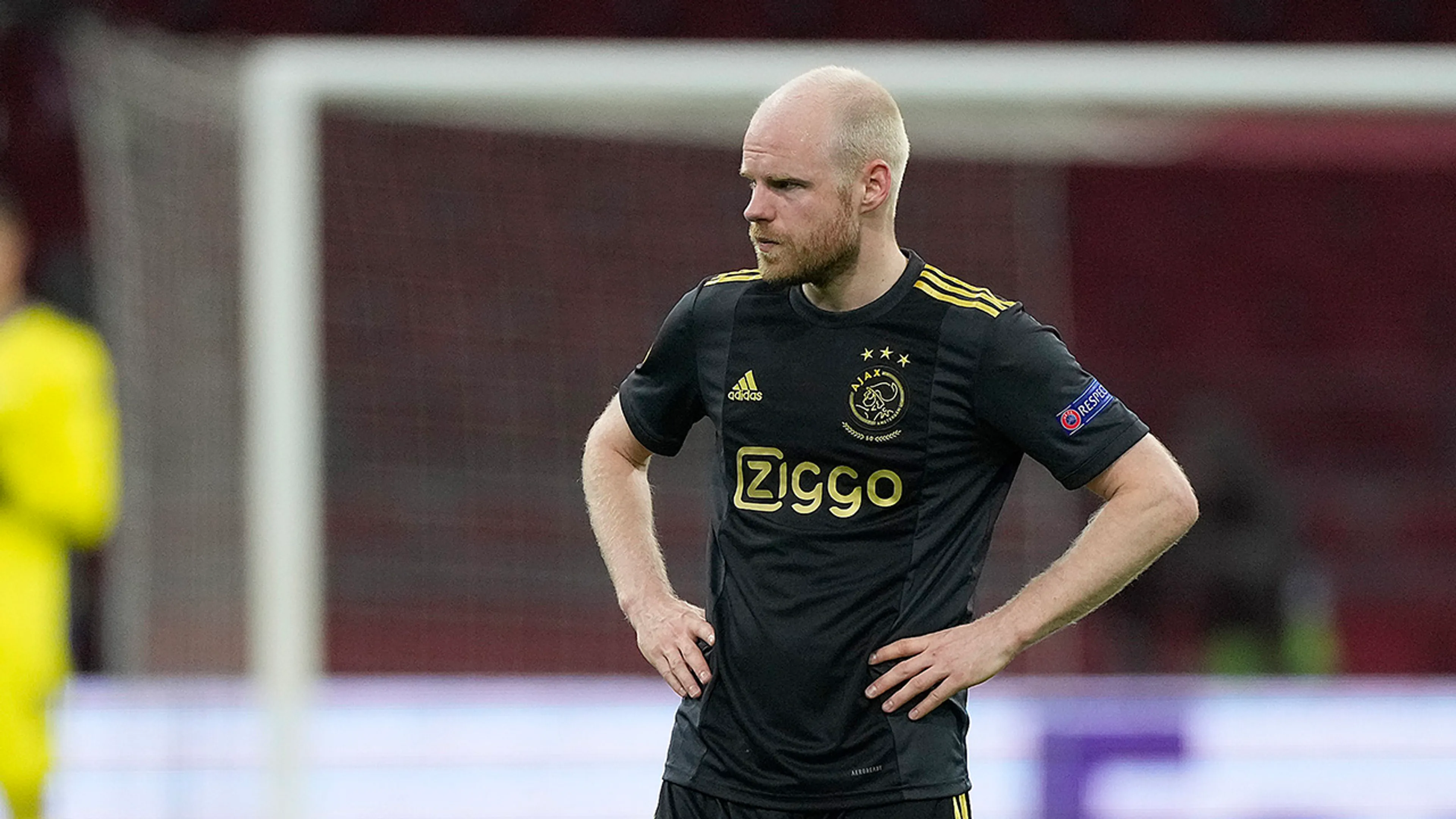 Ajax lijdt pijnlijke nederlaag tegen AS Roma