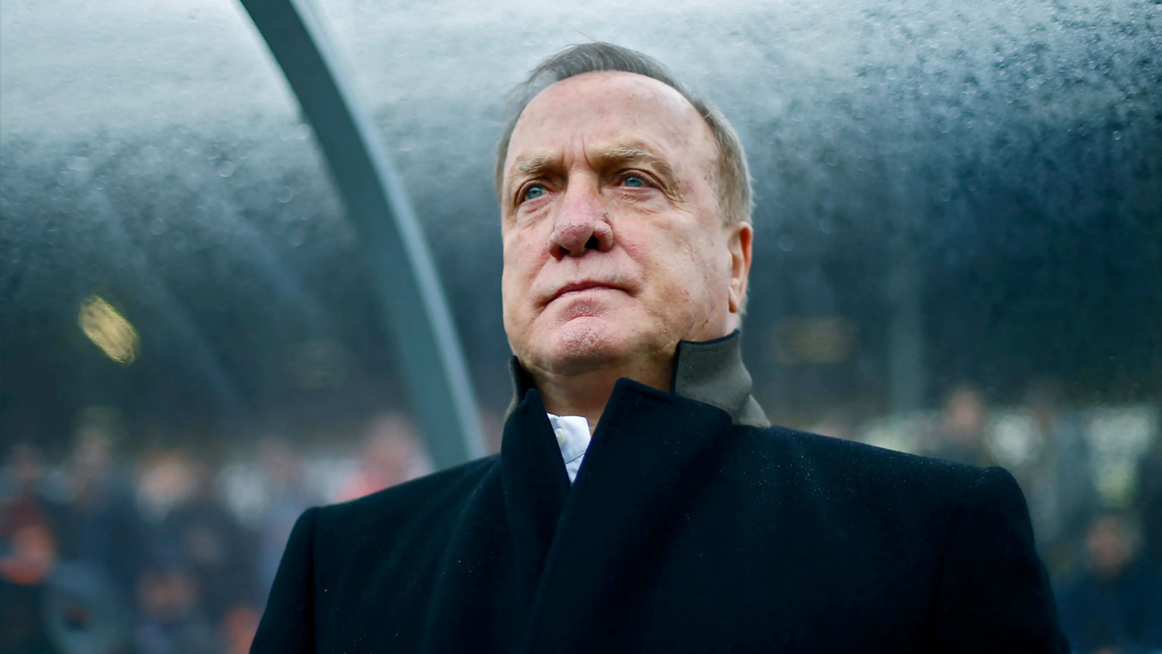 WK-ambitie Dick Advocaat krijgt flinke knauw na nieuwe domper