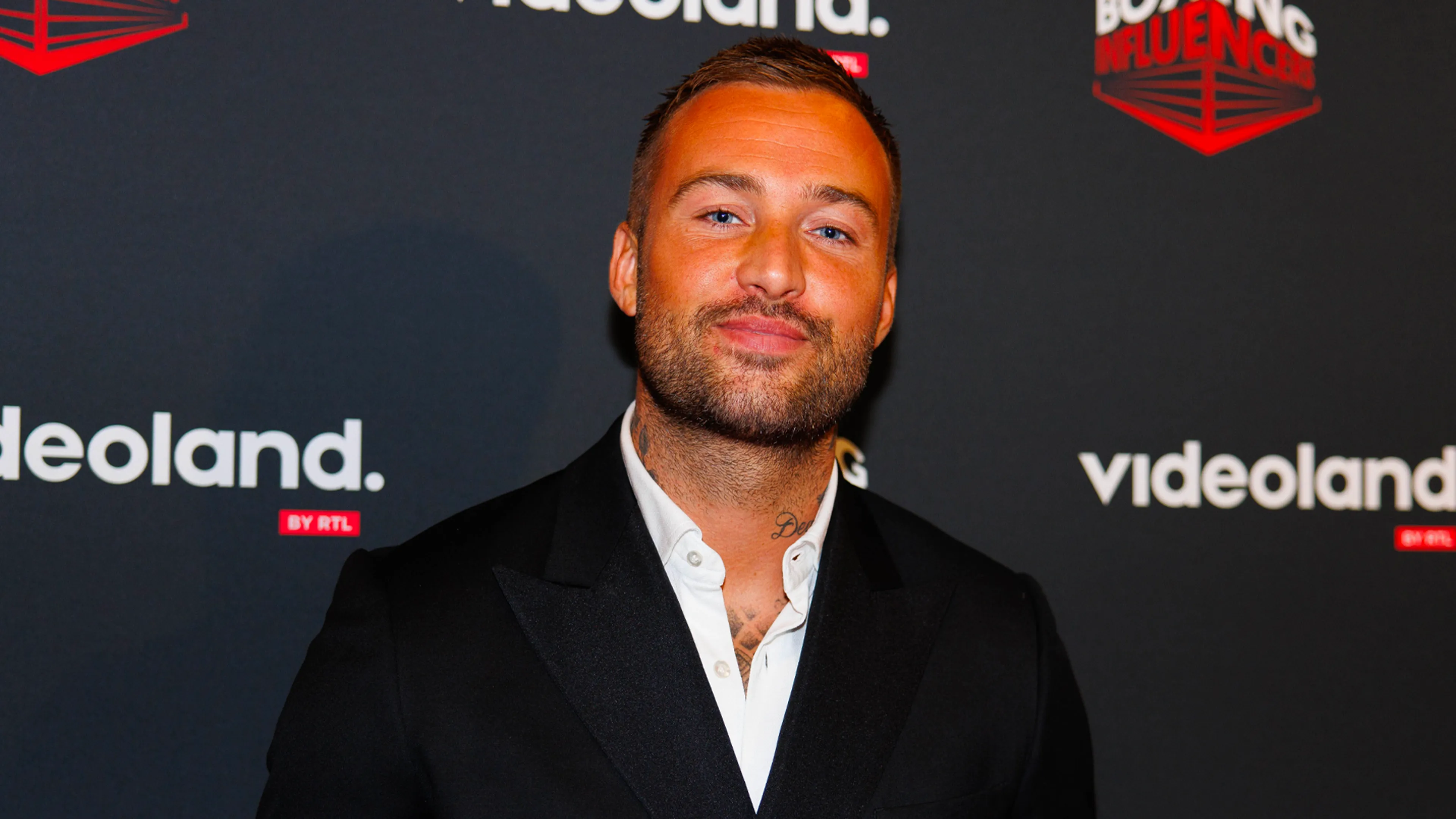 Dave Roelvink wint Boxing Influencers en doneert gewonnen 100.000 euro aan goed doel