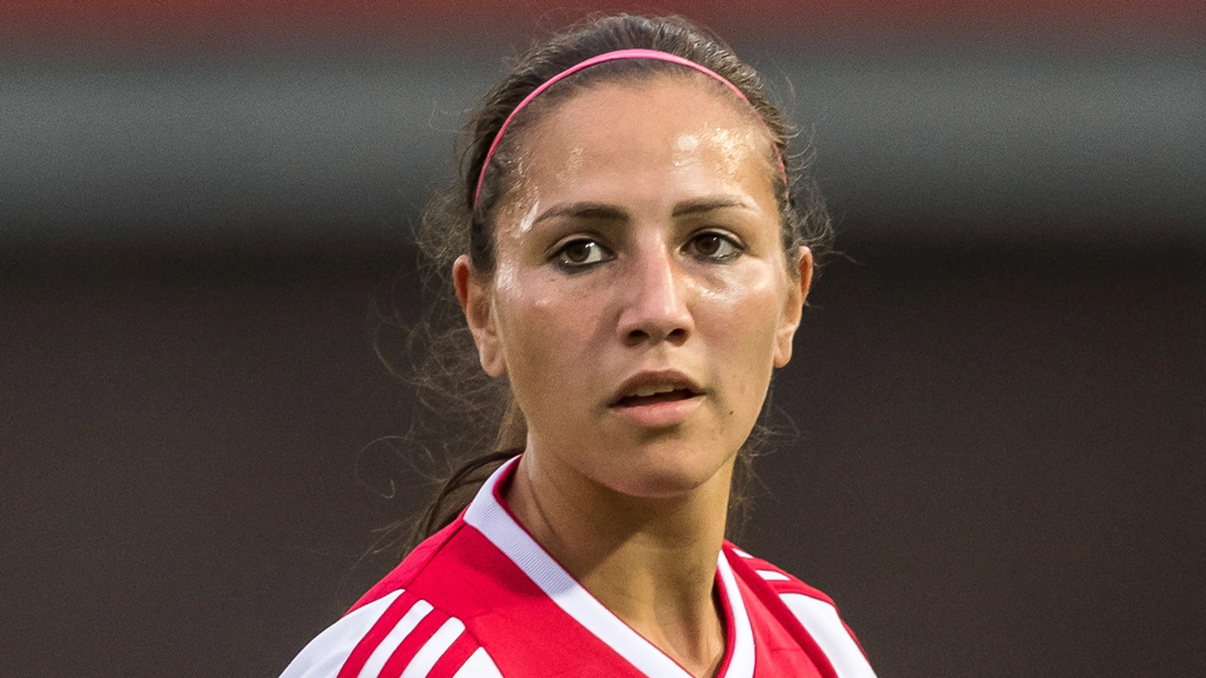 Nederlandse voetbalster Vanity Lewerissa heeft borstkanker