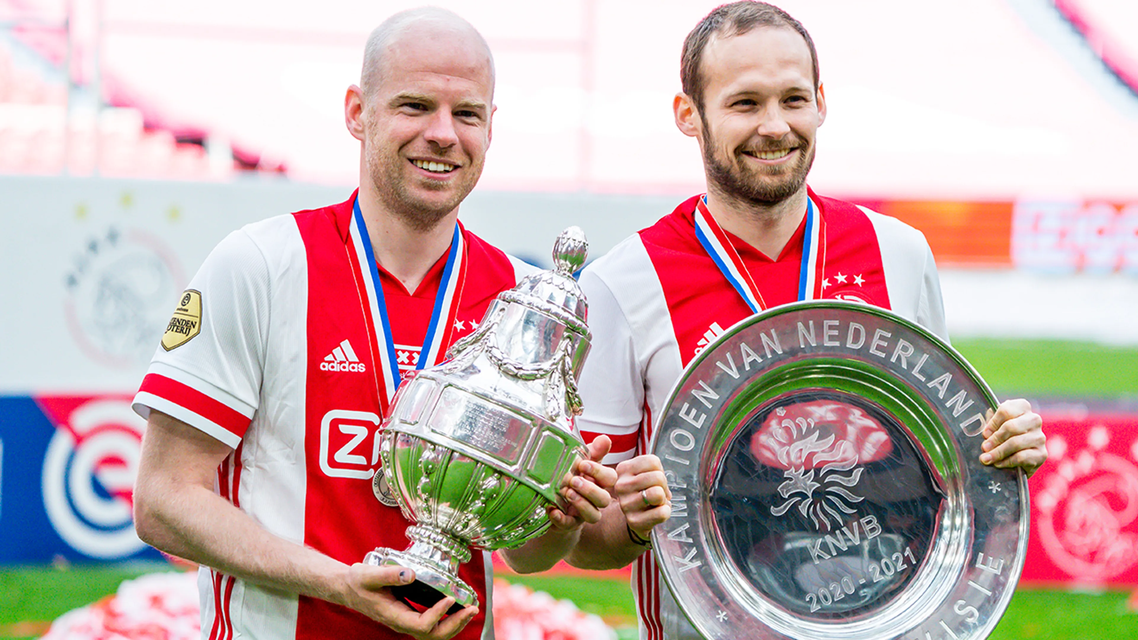 Ajax zet toon in aanloop naar Klassieker: 'On our way to a potential Guard of Honor...'
