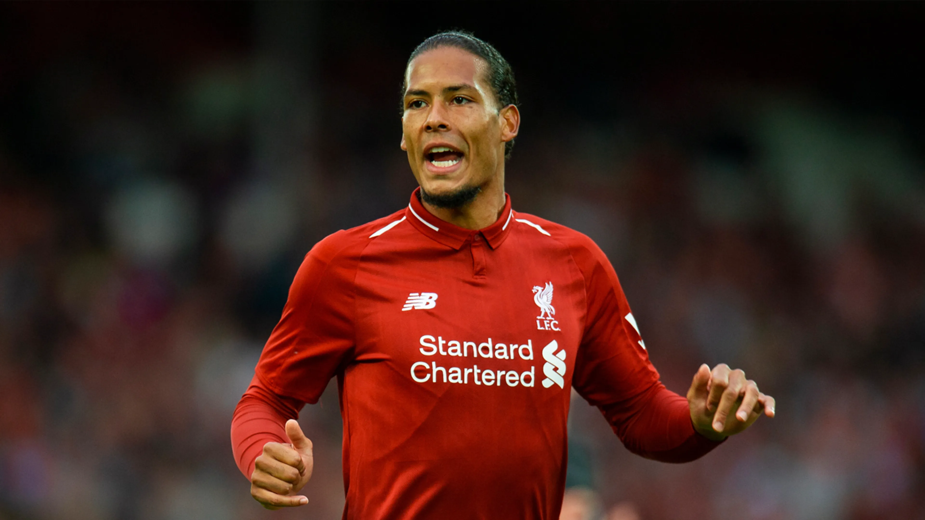 Van Dijk en Miedema geëerd in Premier League