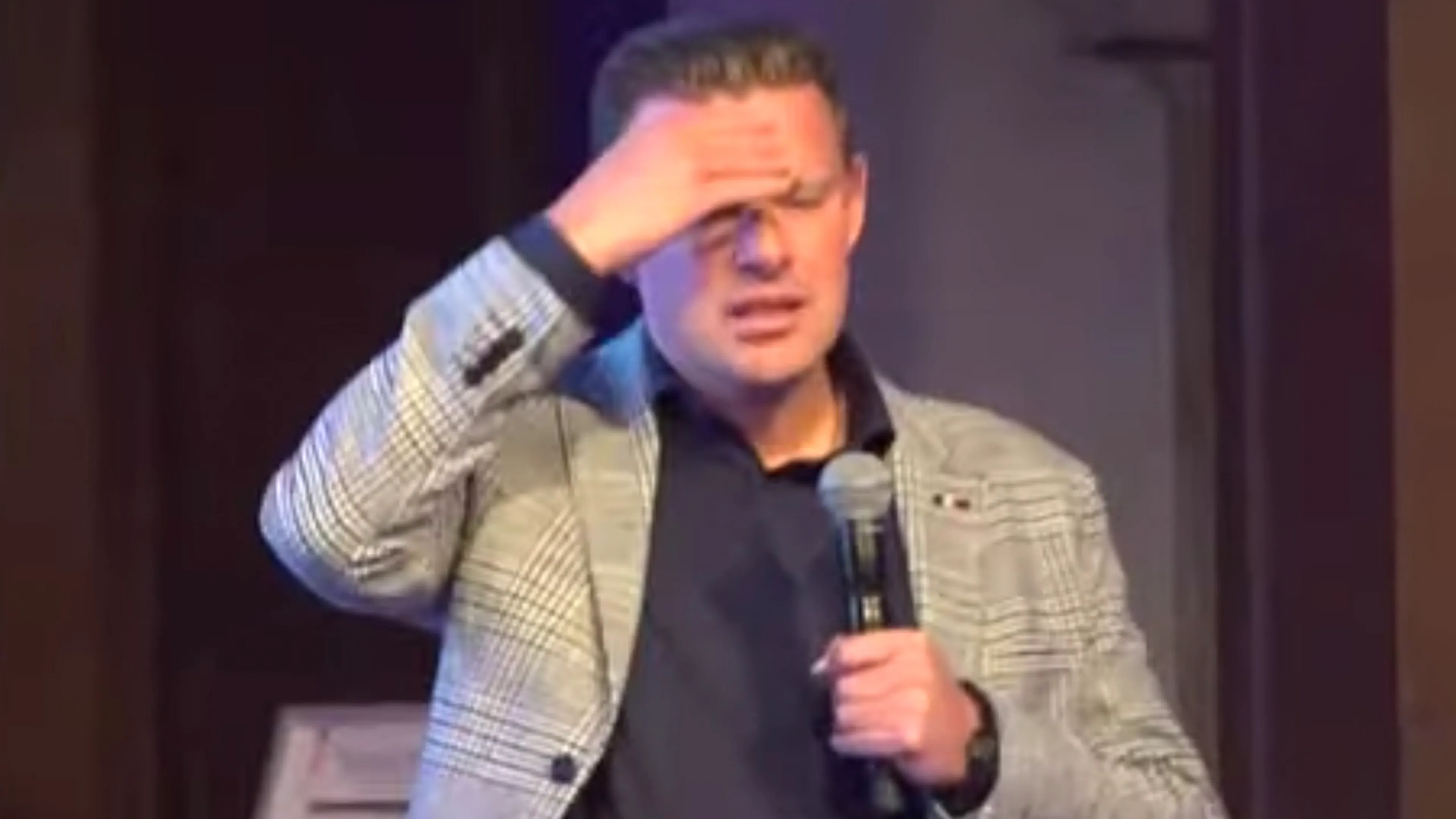 Emotionele Stegeman door het stof: 'Ik hoop dat jullie me ooit vergeven'