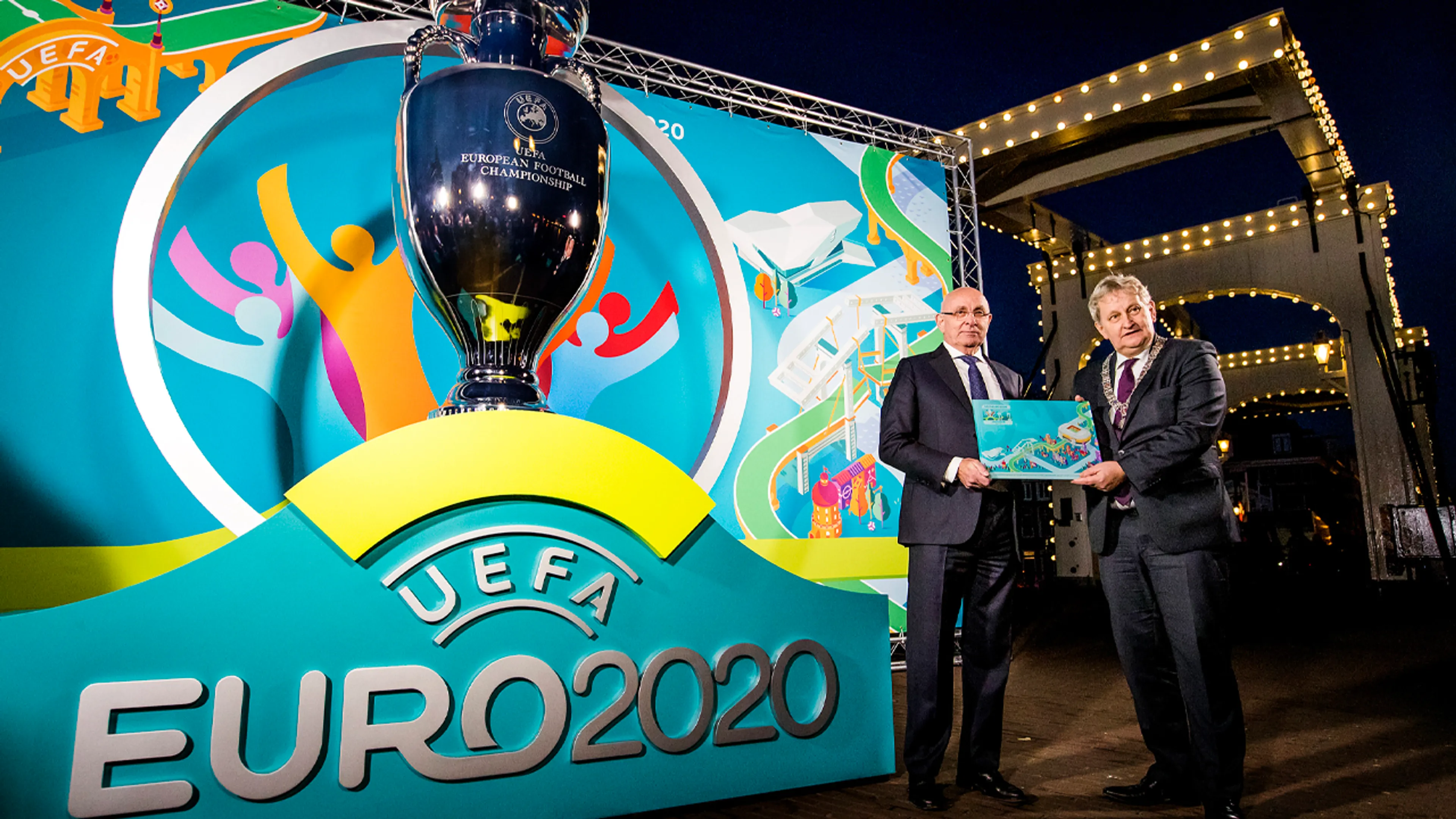 UEFA houdt coronavirus richting EK scherp in de gaten
