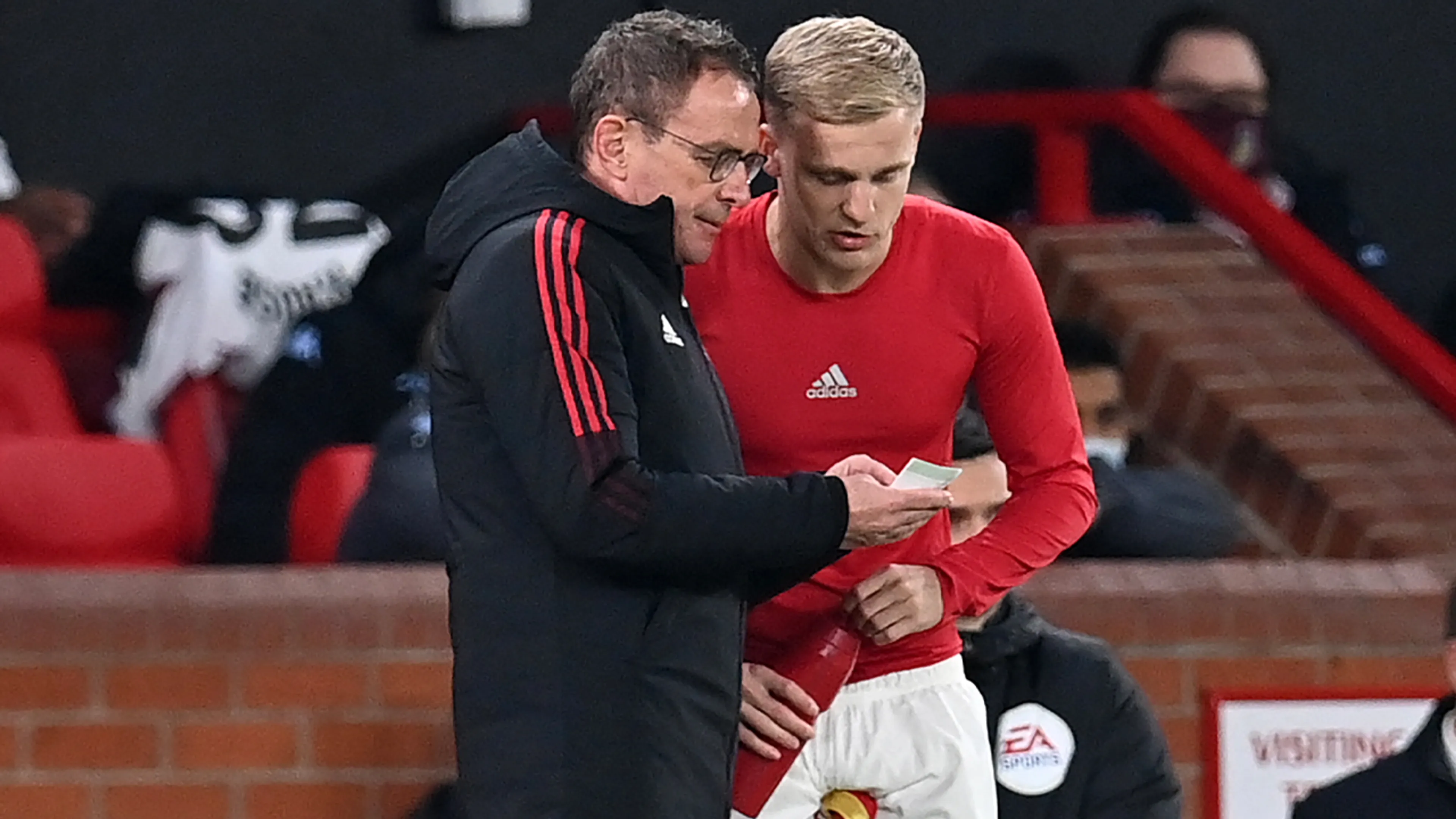 Rangnick heeft boodschap voor Van de Beek: 'Ik wil dat hij blijft'