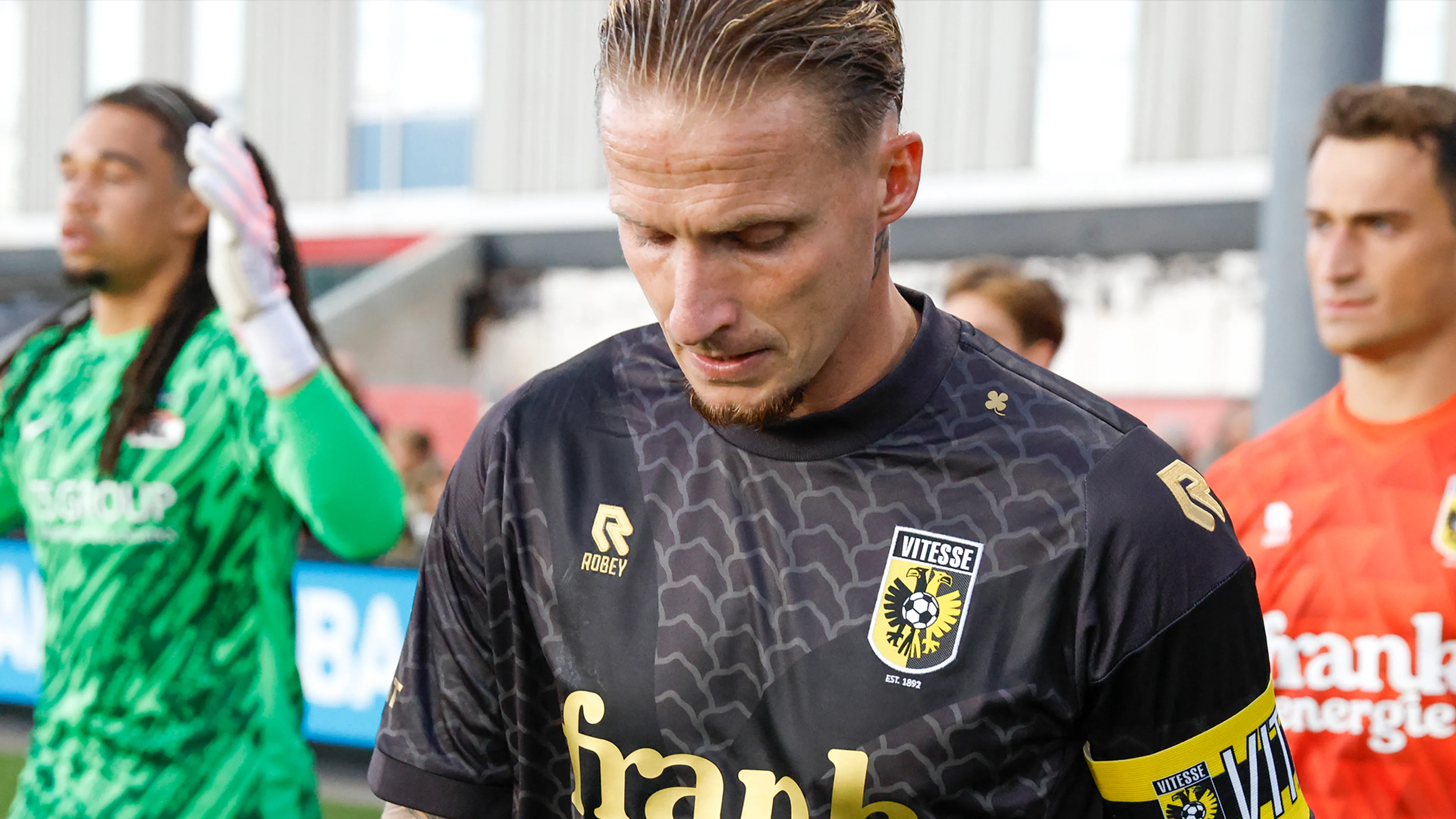 Vitesse pijnlijk onderuit bij terugkeer in betaald voetbal