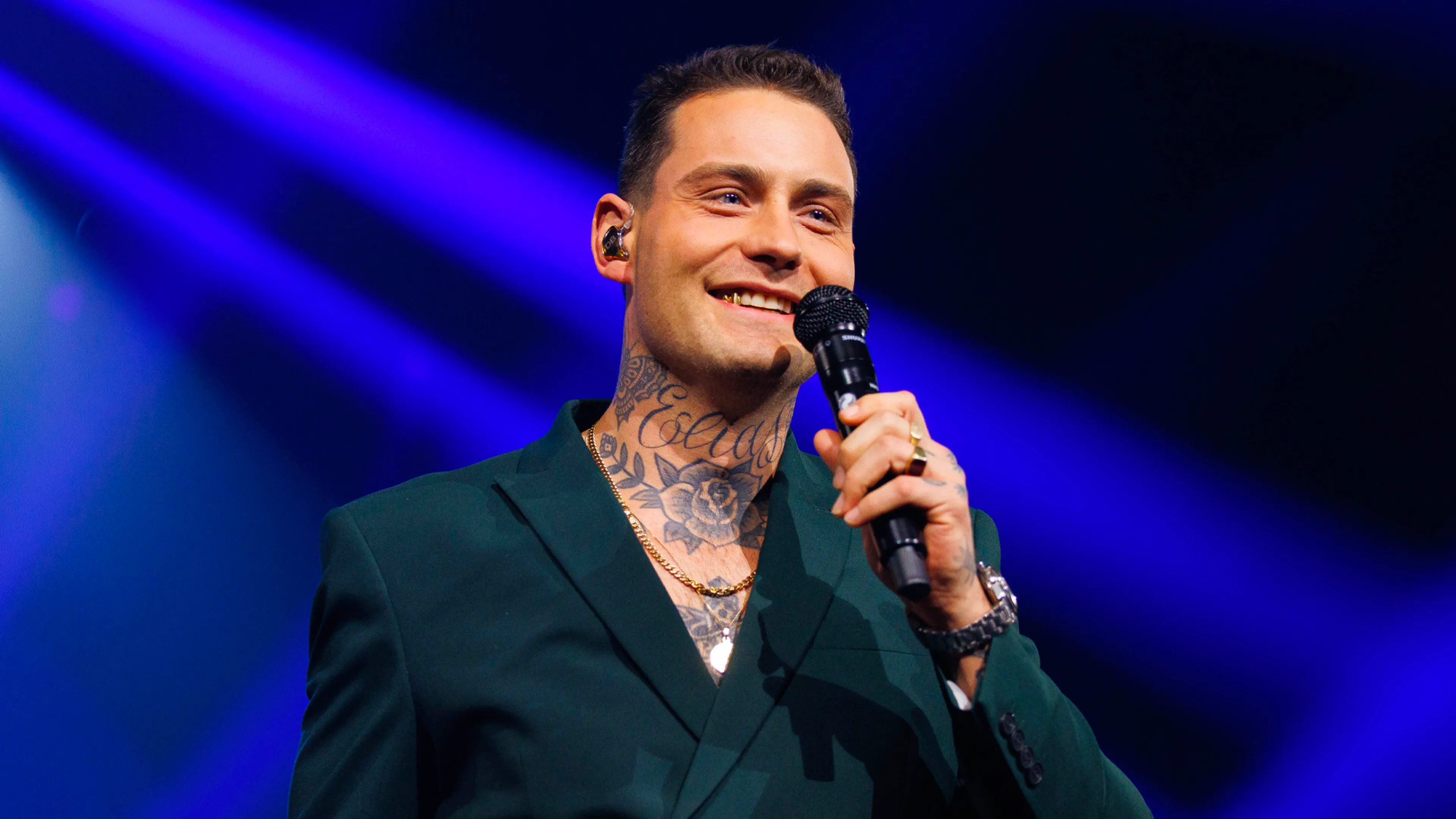 Douwe Bob treedt vrijdagavond op bij De Oranjezomer!