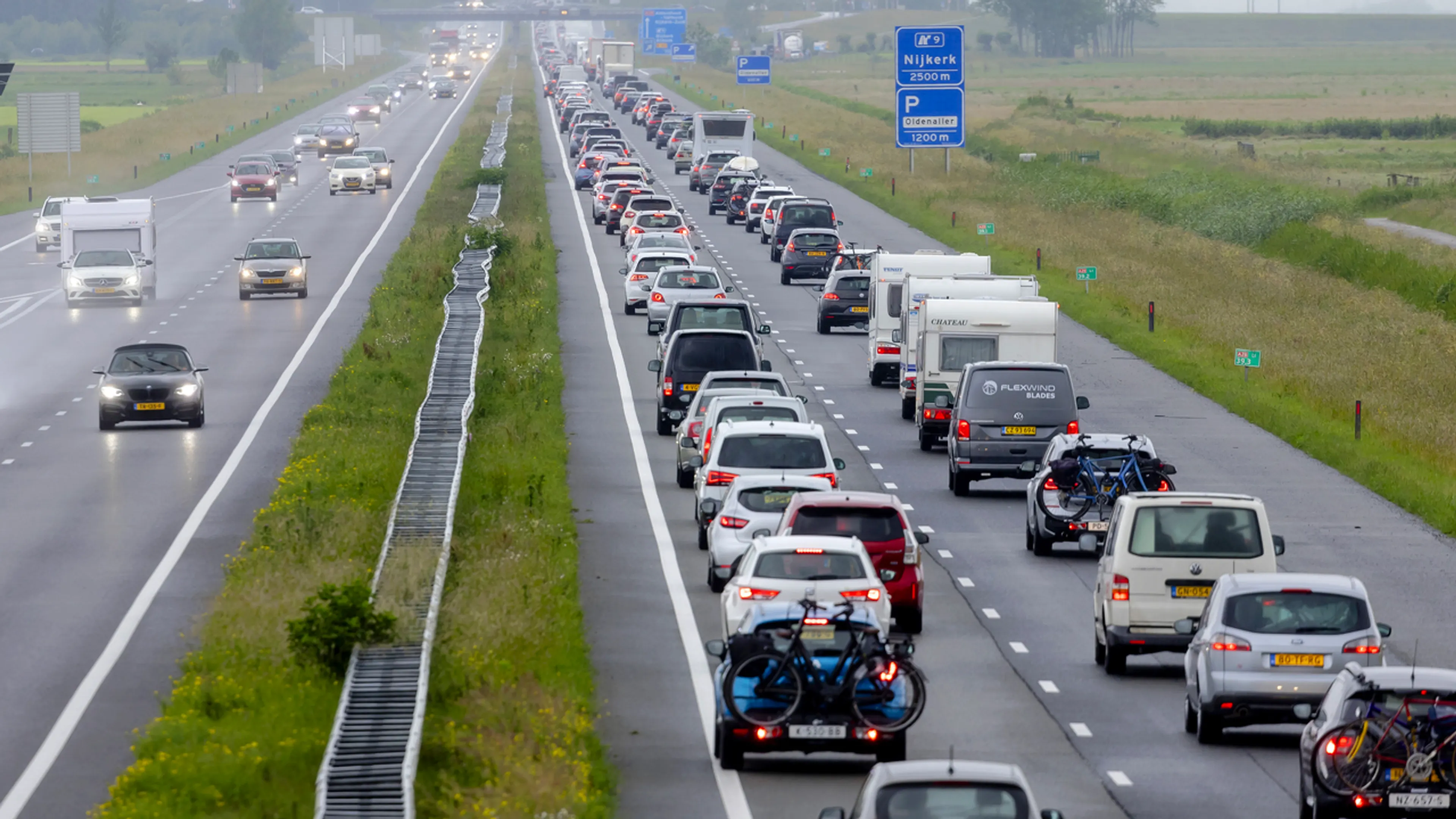 'Kabinet kijkt naar 'onconventionele maatregelen' om automobilist tegemoet te komen'