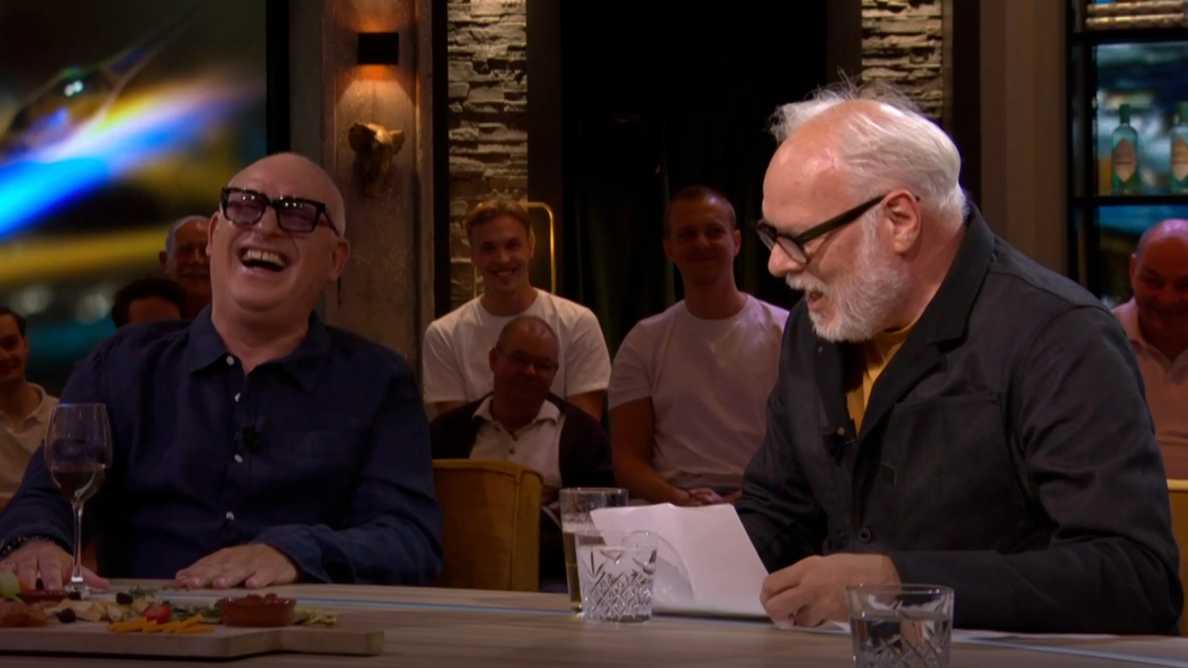Nico Dijkshoorn leest lijst met ergernissen voor, René komt niet meer bij