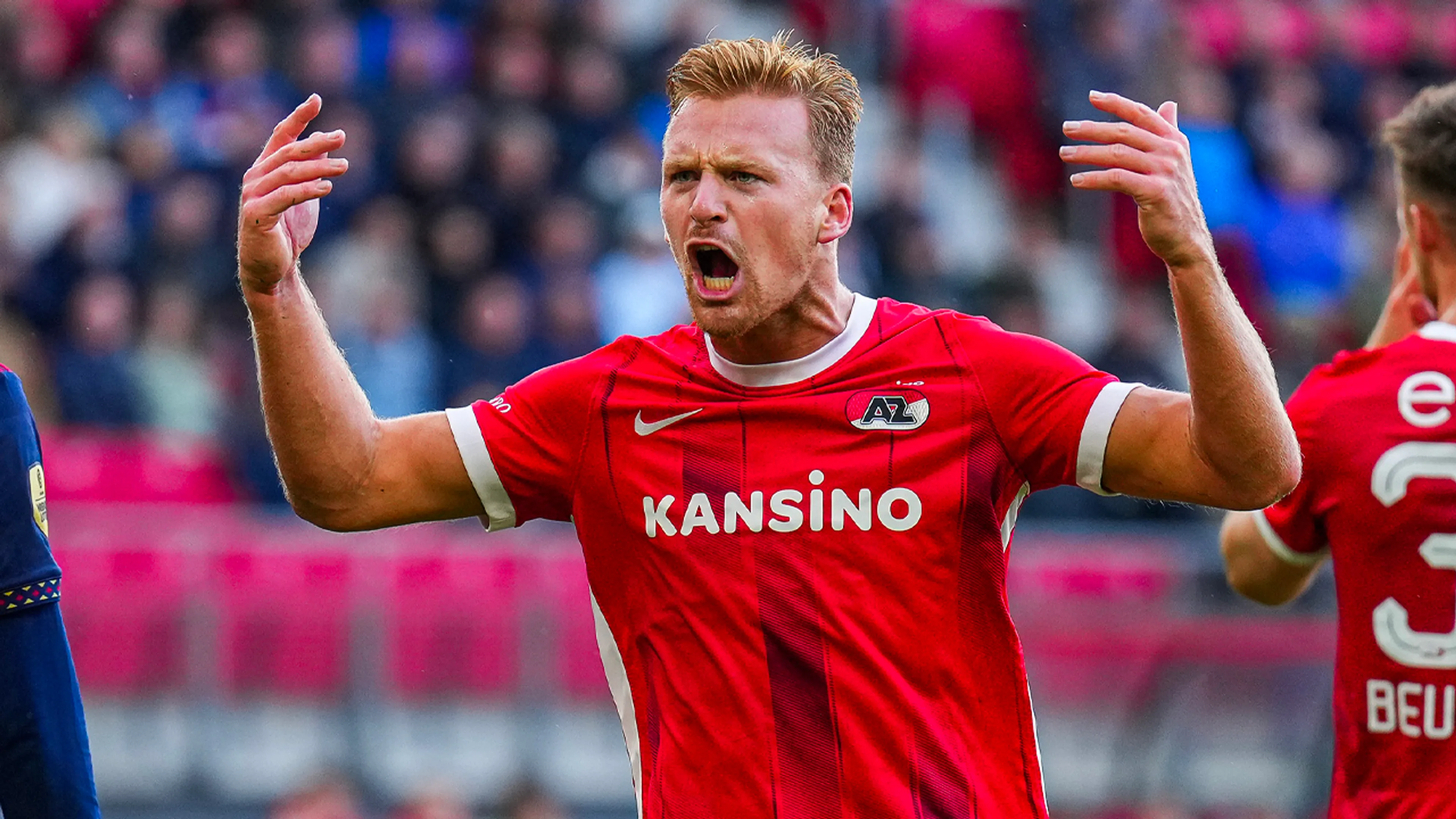 AZ boekt zwaarbevochten zege tegen Ajax