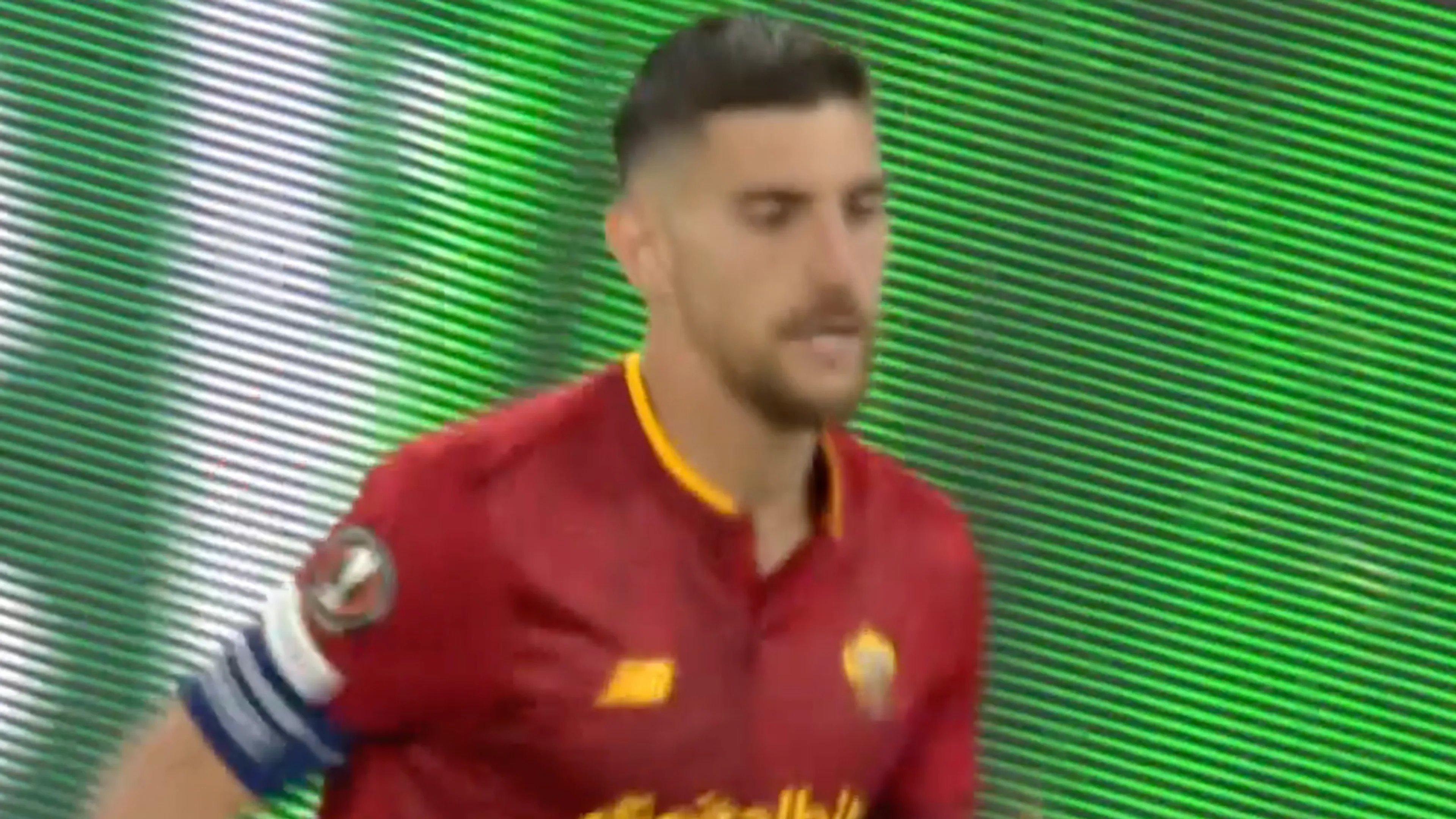 KANS: AS Roma raakt de paal via Pellegrini