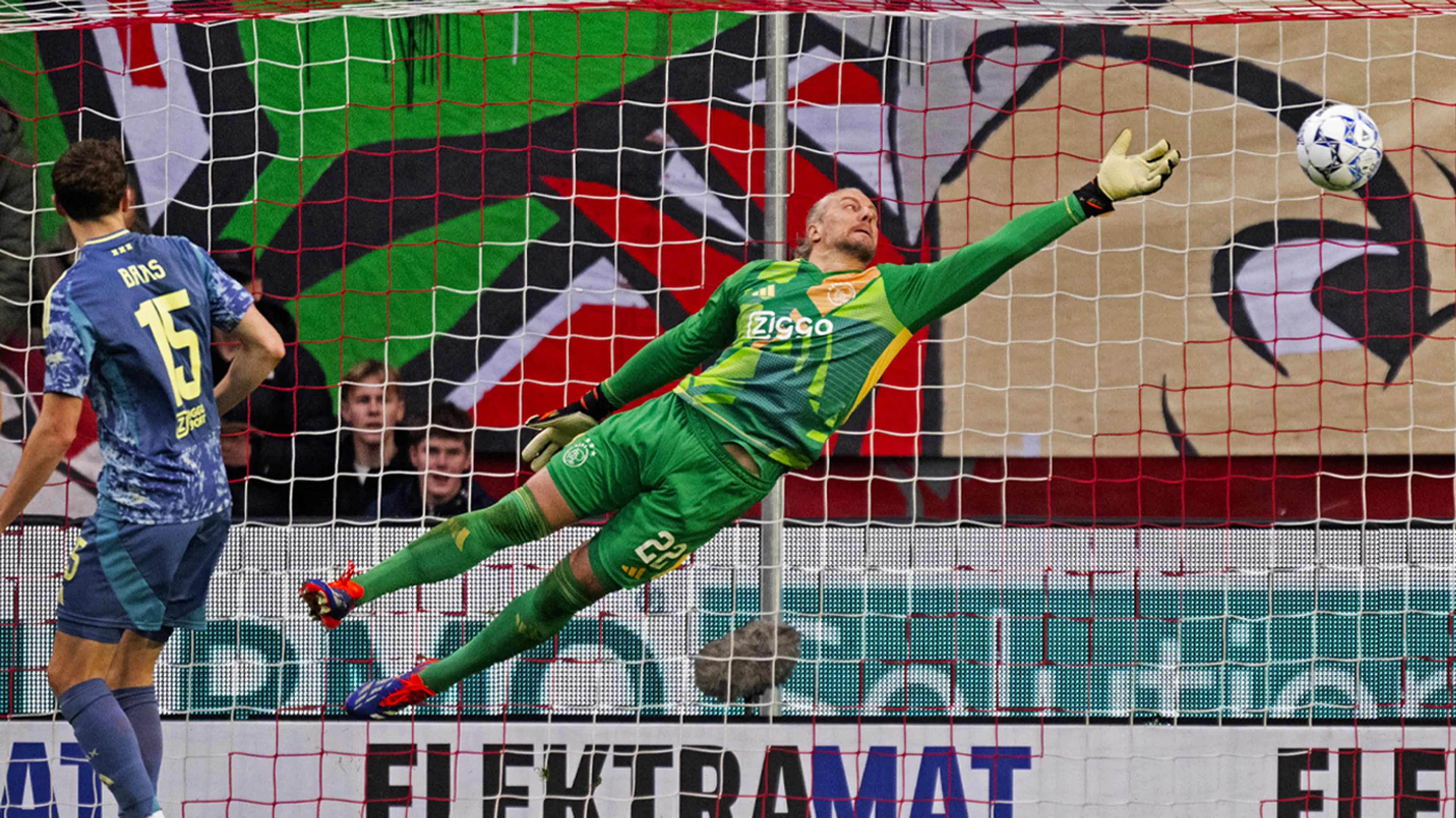 'Ik vind de tweede treffer van Vlap tegen Ajax eigenlijk een keepersfout van Pasveer'