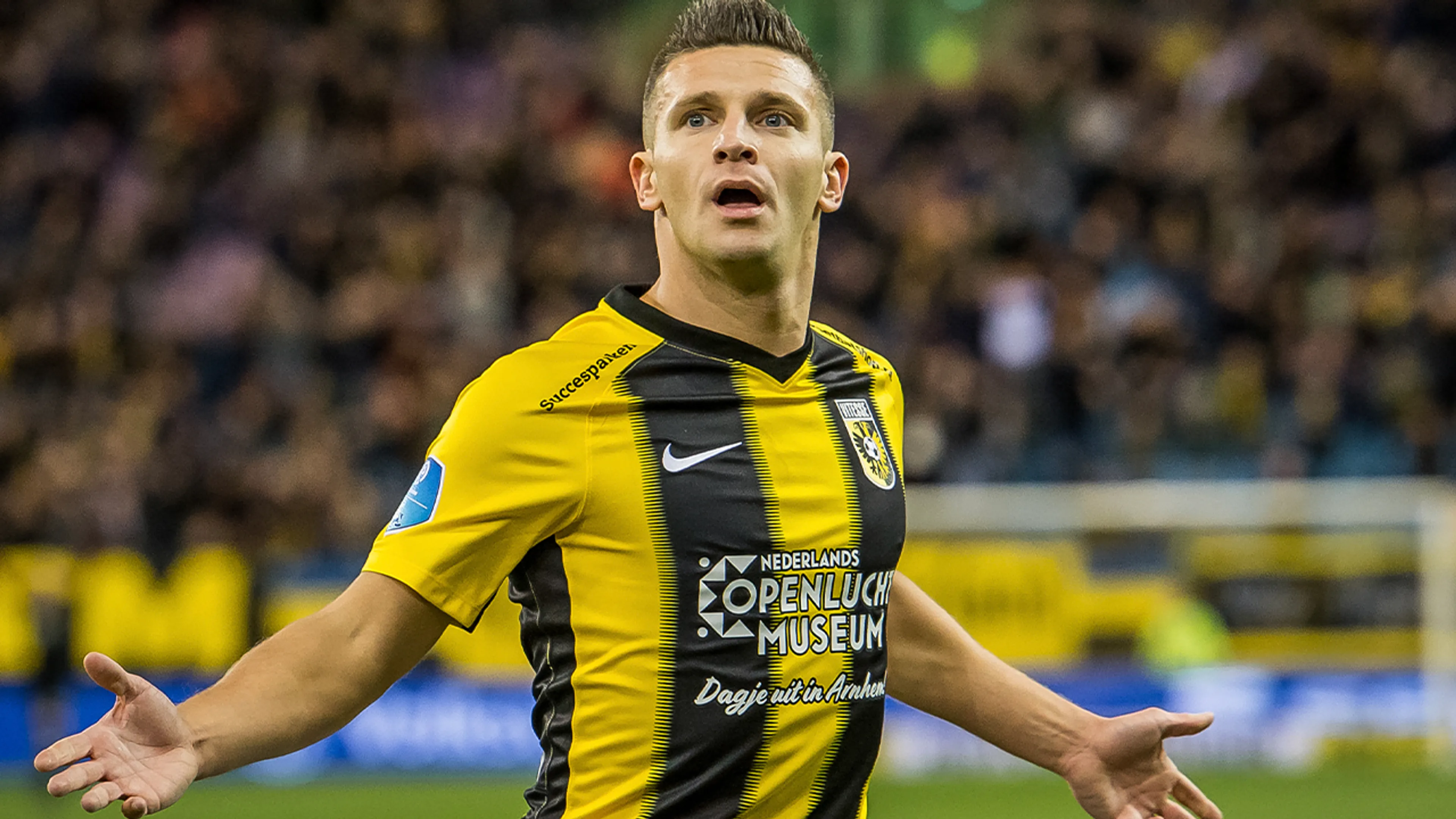 Linssen knipoogt naar oude bekende Berghuis: 'In principe was ik topscorer'
