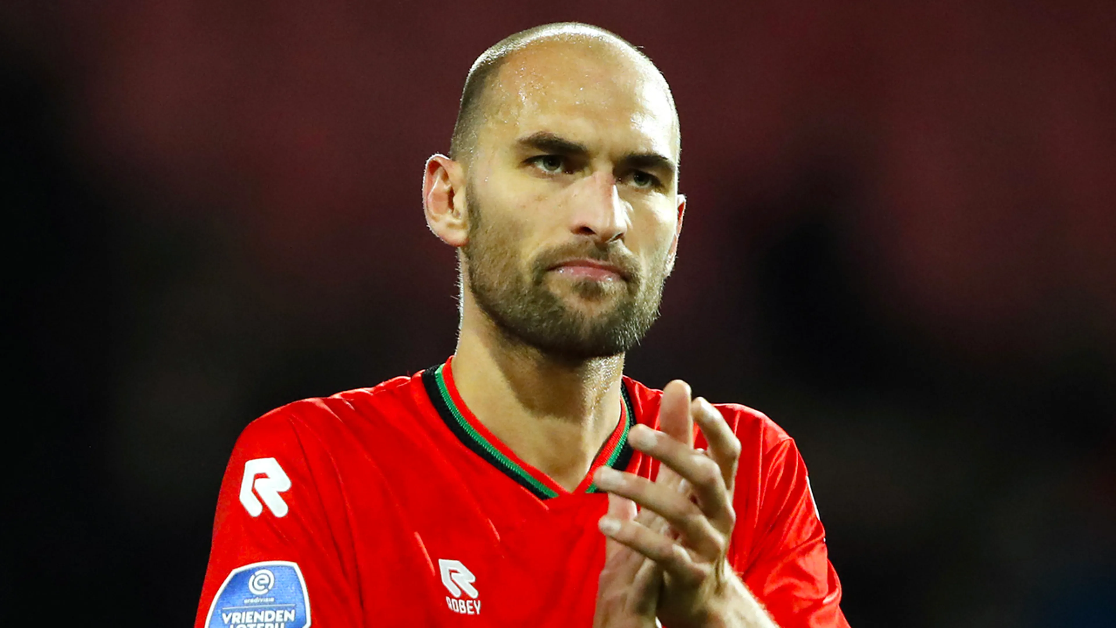 Bas Dost definitief gestopt met profvoetbal: 'Ik wil niet met mijn leven spelen'